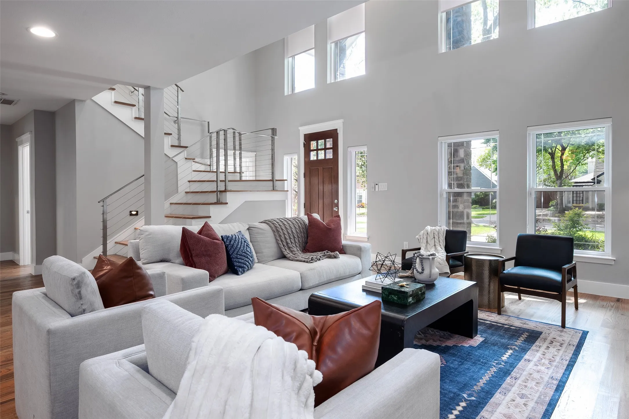 Single Family Residence For Sale in Dallas County , 5120 Maple Springs Boulevard, Dallas, Texas 75235, 4 Bedroom, 4 Bathroom, 1 Garage spaces, 2,706 Sqft, built in 1936, Preowned, mls#21246155, Real Estate Agent in Dallas, Homes For Sale in Dallas county, Homes For Sale in Dallas, Realtor in Dallas Texas, Real Estate Brokerage Independent Realty Texas, Luminita Cordes Realtor