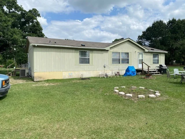 Single Family Residence For Sale in Henderson County , 7601 CR 3700, Murchison, Texas 75778, 3 Bedroom, 3 Bathroom, Garage spaces, 1,776 Sqft, built in 2008, Preowned, mls#21245281, Real Estate Agent in Murchison, Homes For Sale in Henderson county, Homes For Sale in Murchison, Realtor in Murchison Texas, Real Estate Brokerage Independent Realty Texas, Luminita Cordes Realtor
