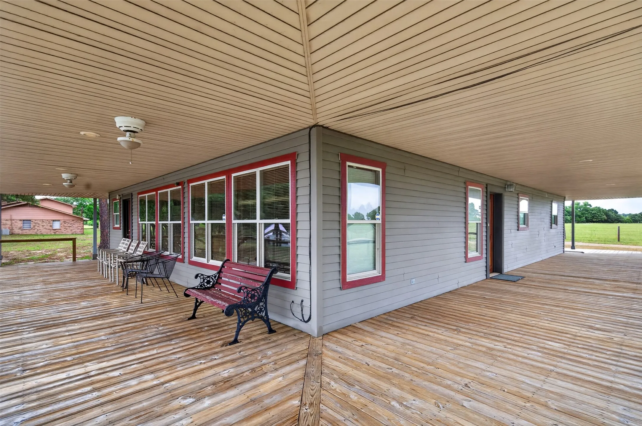Single Family Residence For Sale in Henderson County , 7601 CR 3700, Murchison, Texas 75778, 3 Bedroom, 3 Bathroom, Garage spaces, 1,776 Sqft, built in 2008, Preowned, mls#21245281, Real Estate Agent in Murchison, Homes For Sale in Henderson county, Homes For Sale in Murchison, Realtor in Murchison Texas, Real Estate Brokerage Independent Realty Texas, Luminita Cordes Realtor
