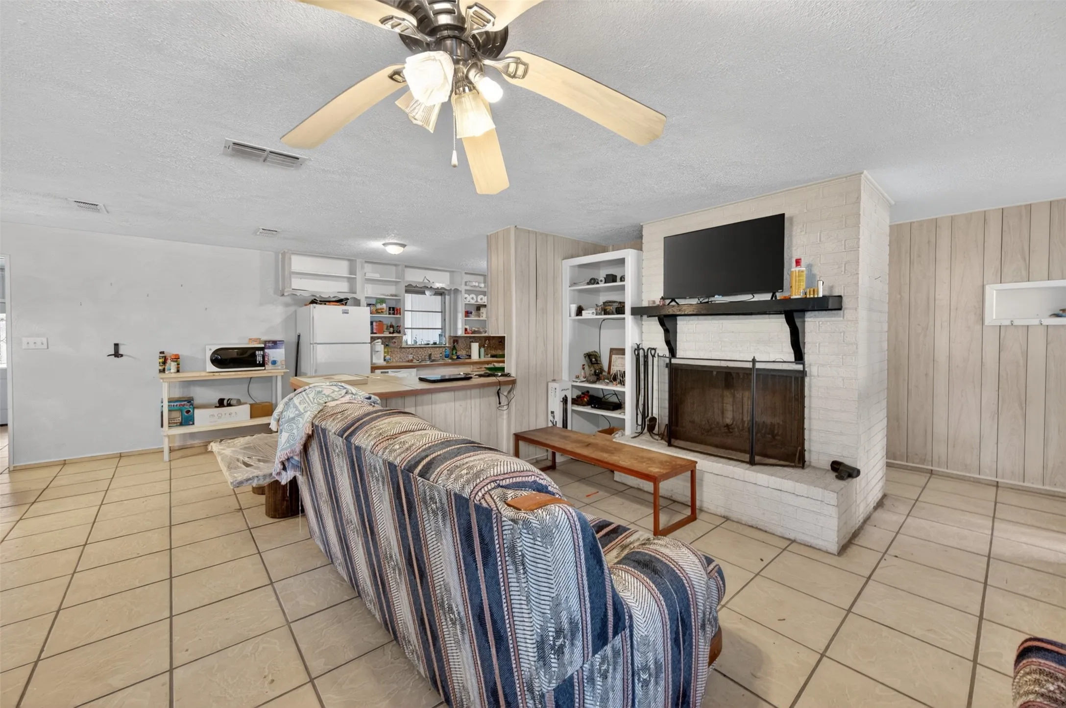 Single Family Residence For Sale in Henderson County , 7601 CR 3700, Murchison, Texas 75778, 3 Bedroom, 3 Bathroom, Garage spaces, 1,776 Sqft, built in 2008, Preowned, mls#21245281, Real Estate Agent in Murchison, Homes For Sale in Henderson county, Homes For Sale in Murchison, Realtor in Murchison Texas, Real Estate Brokerage Independent Realty Texas, Luminita Cordes Realtor