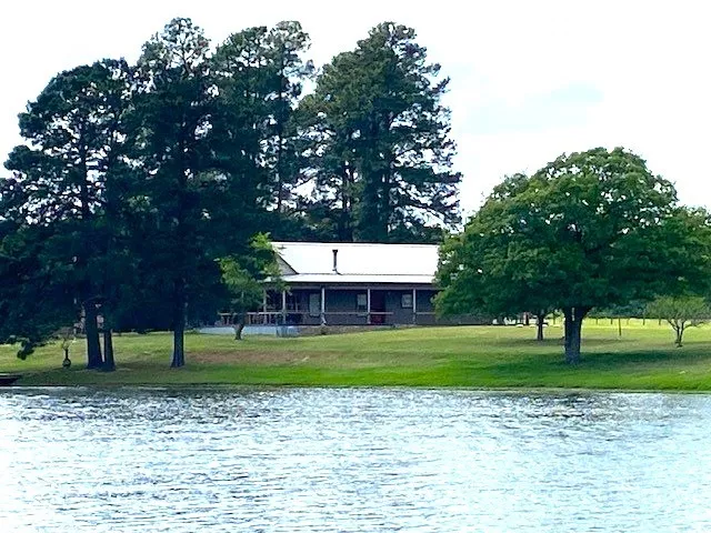 Single Family Residence For Sale in Henderson County , 7601 CR 3700, Murchison, Texas 75778, 3 Bedroom, 3 Bathroom, Garage spaces, 1,776 Sqft, built in 2008, Preowned, mls#21245281, Real Estate Agent in Murchison, Homes For Sale in Henderson county, Homes For Sale in Murchison, Realtor in Murchison Texas, Real Estate Brokerage Independent Realty Texas, Luminita Cordes Realtor