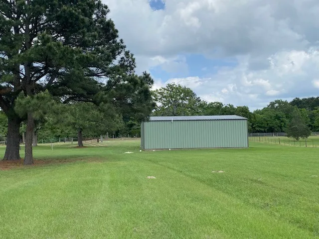 Single Family Residence For Sale in Henderson County , 7601 CR 3700, Murchison, Texas 75778, 3 Bedroom, 3 Bathroom, Garage spaces, 1,776 Sqft, built in 2008, Preowned, mls#21245281, Real Estate Agent in Murchison, Homes For Sale in Henderson county, Homes For Sale in Murchison, Realtor in Murchison Texas, Real Estate Brokerage Independent Realty Texas, Luminita Cordes Realtor