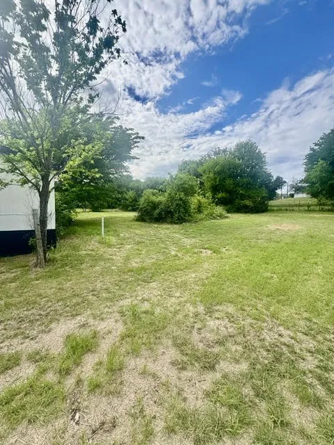 Mobile Home For Sale in Parker County , 723 Highland Circle, Springtown, Texas 76082, 3 Bedroom, 2 Bathroom, Garage spaces, 1,848 Sqft, built in 1997, mls#21247017, Real Estate Agent in Springtown, Homes For Sale in Parker county, Homes For Sale in Springtown, Realtor in Springtown Texas, Real Estate Brokerage Independent Realty Texas, Luminita Cordes Realtor