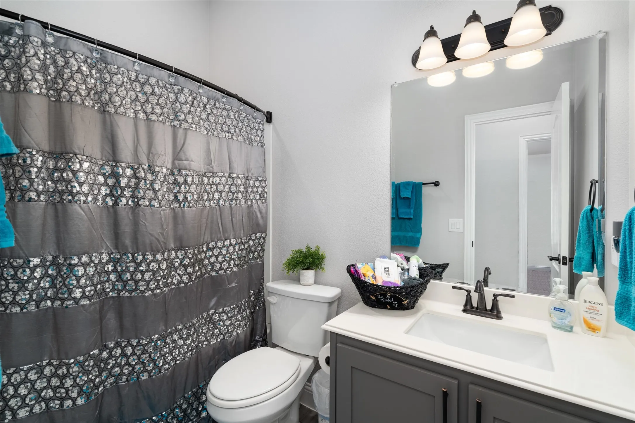 Single Family Residence For Sale in Collin County , 343 Winterwood Drive, Lavon, Texas 75166, 4 Bedroom, 2 Bathroom, 2 Garage spaces, 2,050 Sqft, built in 2022, Preowned, mls#21243626, Real Estate Agent in Lavon, Homes For Sale in Collin county, Homes For Sale in Lavon, Realtor in Lavon Texas, Real Estate Brokerage Independent Realty Texas, Luminita Cordes Realtor