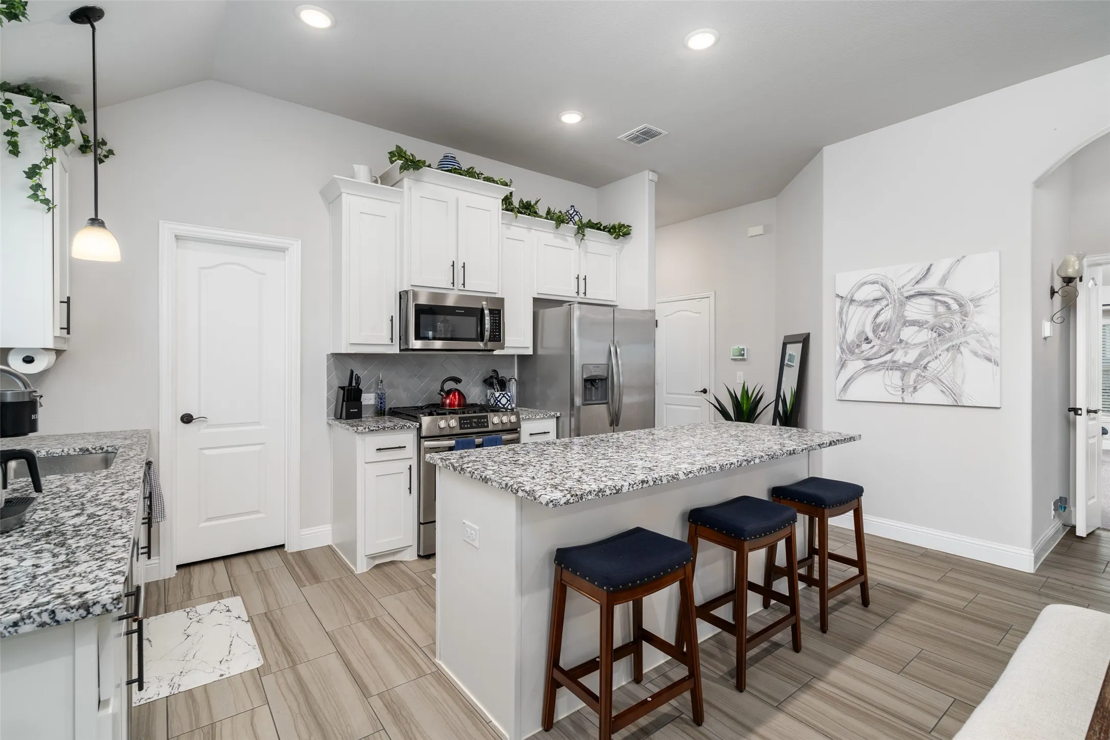 Single Family Residence For Sale in Collin County , 343 Winterwood Drive, Lavon, Texas 75166, 4 Bedroom, 2 Bathroom, 2 Garage spaces, 2,050 Sqft, built in 2022, Preowned, mls#21243626, Real Estate Agent in Lavon, Homes For Sale in Collin county, Homes For Sale in Lavon, Realtor in Lavon Texas, Real Estate Brokerage Independent Realty Texas, Luminita Cordes Realtor