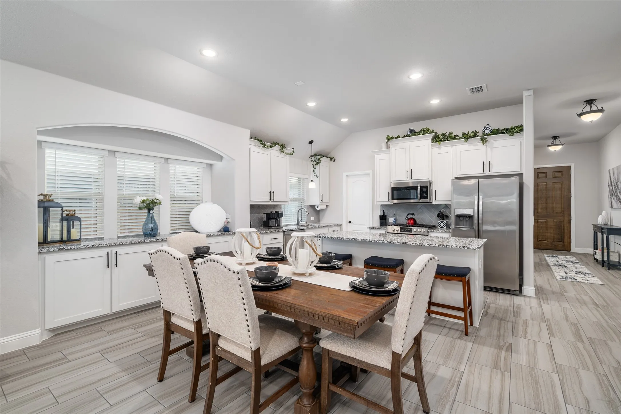 Single Family Residence For Sale in Collin County , 343 Winterwood Drive, Lavon, Texas 75166, 4 Bedroom, 2 Bathroom, 2 Garage spaces, 2,050 Sqft, built in 2022, Preowned, mls#21243626, Real Estate Agent in Lavon, Homes For Sale in Collin county, Homes For Sale in Lavon, Realtor in Lavon Texas, Real Estate Brokerage Independent Realty Texas, Luminita Cordes Realtor
