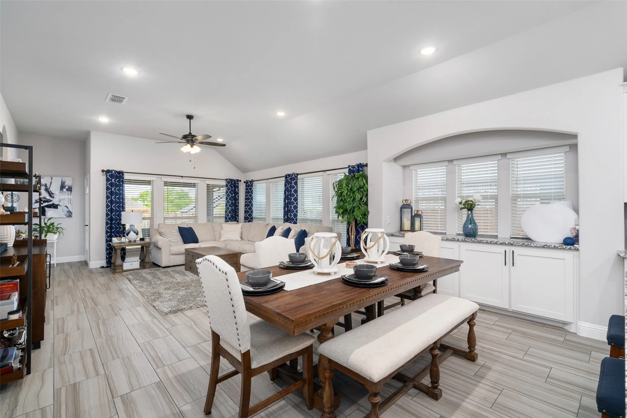 Single Family Residence For Sale in Collin County , 343 Winterwood Drive, Lavon, Texas 75166, 4 Bedroom, 2 Bathroom, 2 Garage spaces, 2,050 Sqft, built in 2022, Preowned, mls#21243626, Real Estate Agent in Lavon, Homes For Sale in Collin county, Homes For Sale in Lavon, Realtor in Lavon Texas, Real Estate Brokerage Independent Realty Texas, Luminita Cordes Realtor