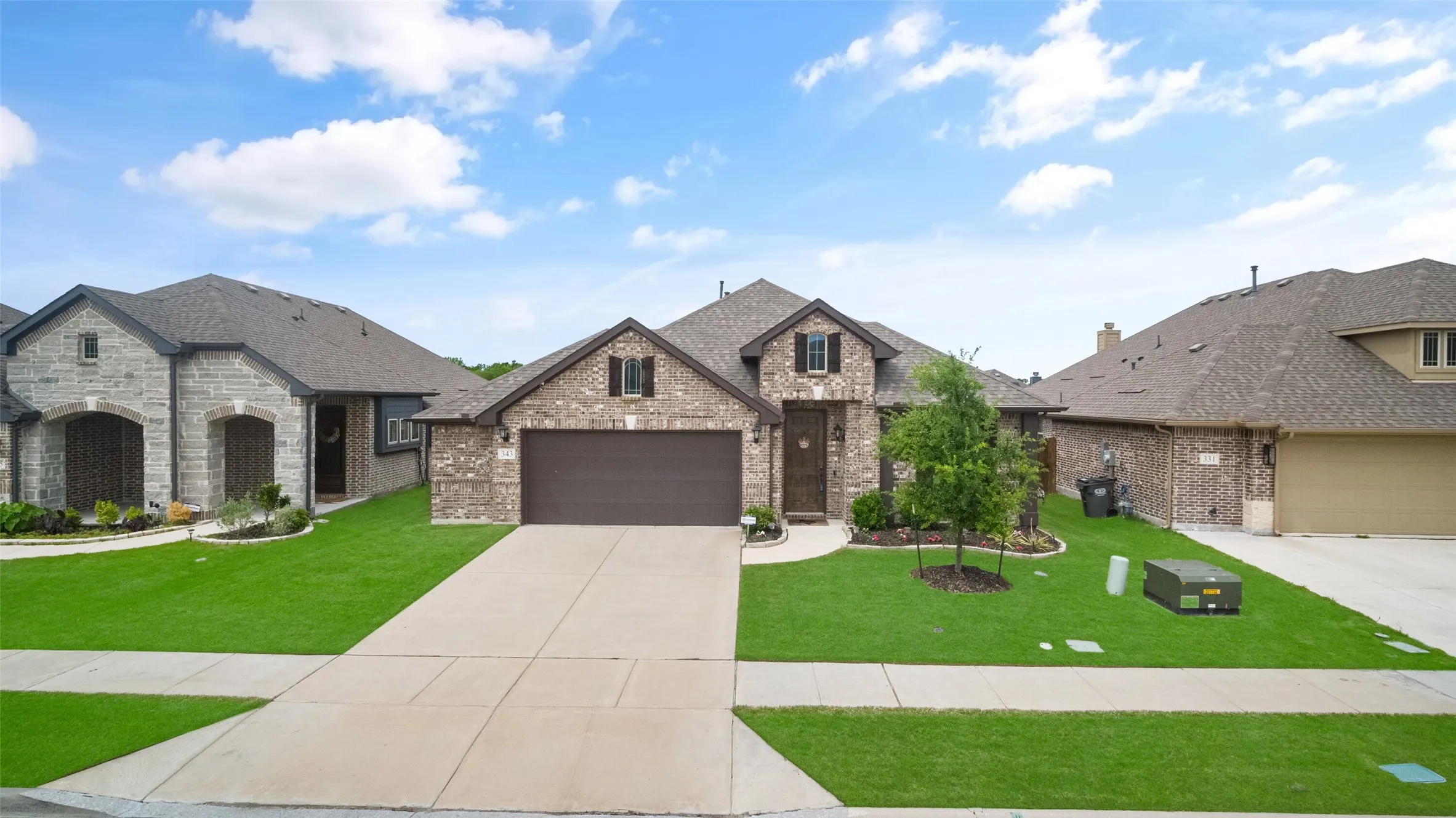 Single Family Residence For Sale in Collin County , 343 Winterwood Drive, Lavon, Texas 75166, 4 Bedroom, 2 Bathroom, 2 Garage spaces, 2,050 Sqft, built in 2022, Preowned, mls#21243626, Real Estate Agent in Lavon, Homes For Sale in Collin county, Homes For Sale in Lavon, Realtor in Lavon Texas, Real Estate Brokerage Independent Realty Texas, Luminita Cordes Realtor
