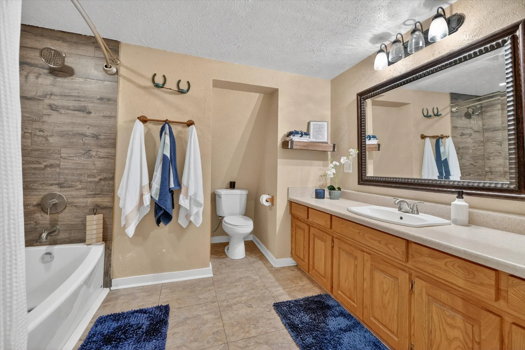 Single Family Residence For Sale in Wise County , 1276 County Road 1480, Alvord, Texas 76225, 3 Bedroom, 2 Bathroom, Garage spaces, 2,388 Sqft, built in 1982, mls#21242646, Real Estate Agent in Alvord, Homes For Sale in Wise county, Homes For Sale in Alvord, Realtor in Alvord Texas, Real Estate Brokerage Independent Realty Texas, Luminita Cordes Realtor
