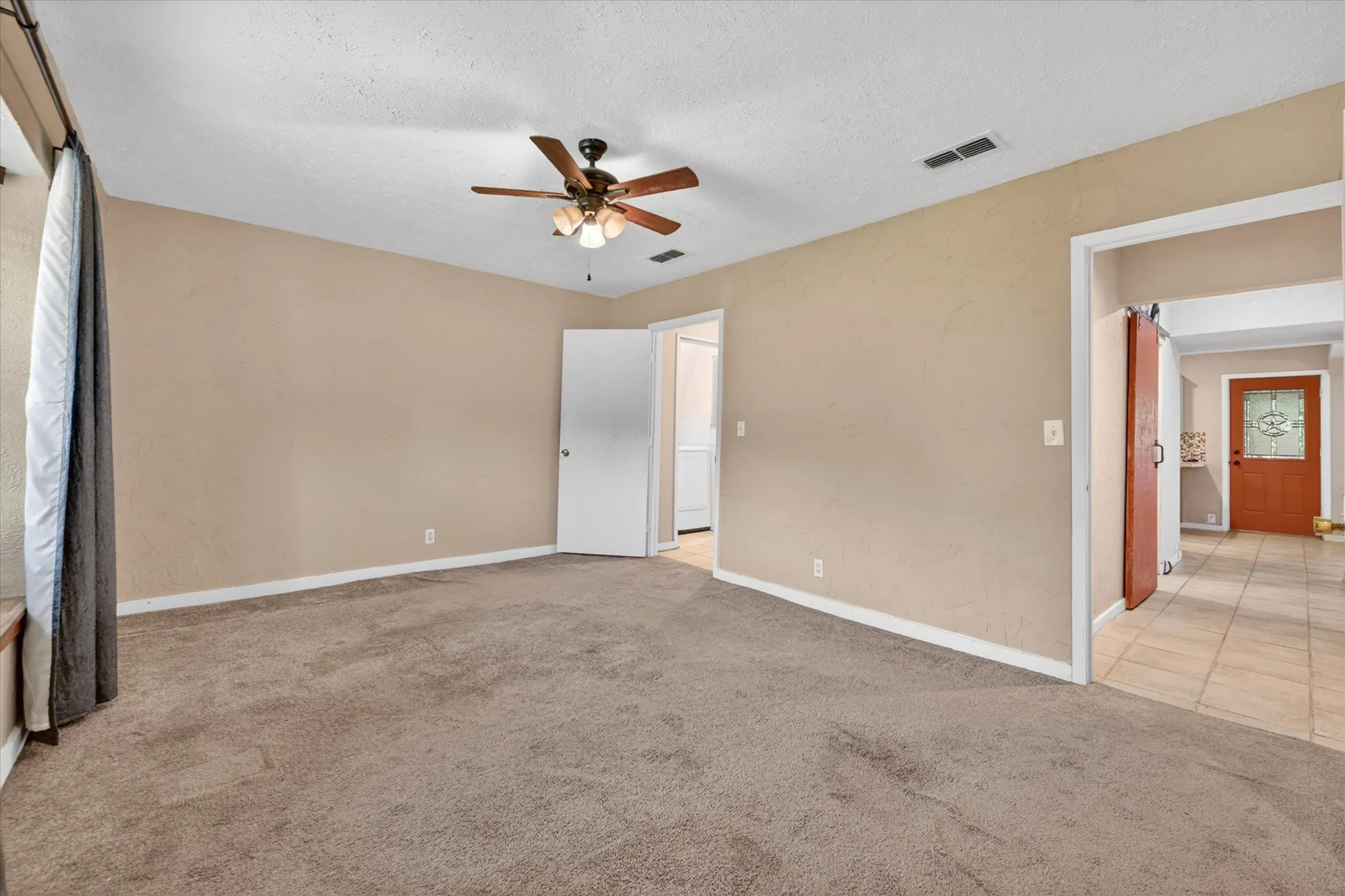 Single Family Residence For Sale in Wise County , 1276 County Road 1480, Alvord, Texas 76225, 3 Bedroom, 2 Bathroom, Garage spaces, 2,388 Sqft, built in 1982, mls#21242646, Real Estate Agent in Alvord, Homes For Sale in Wise county, Homes For Sale in Alvord, Realtor in Alvord Texas, Real Estate Brokerage Independent Realty Texas, Luminita Cordes Realtor