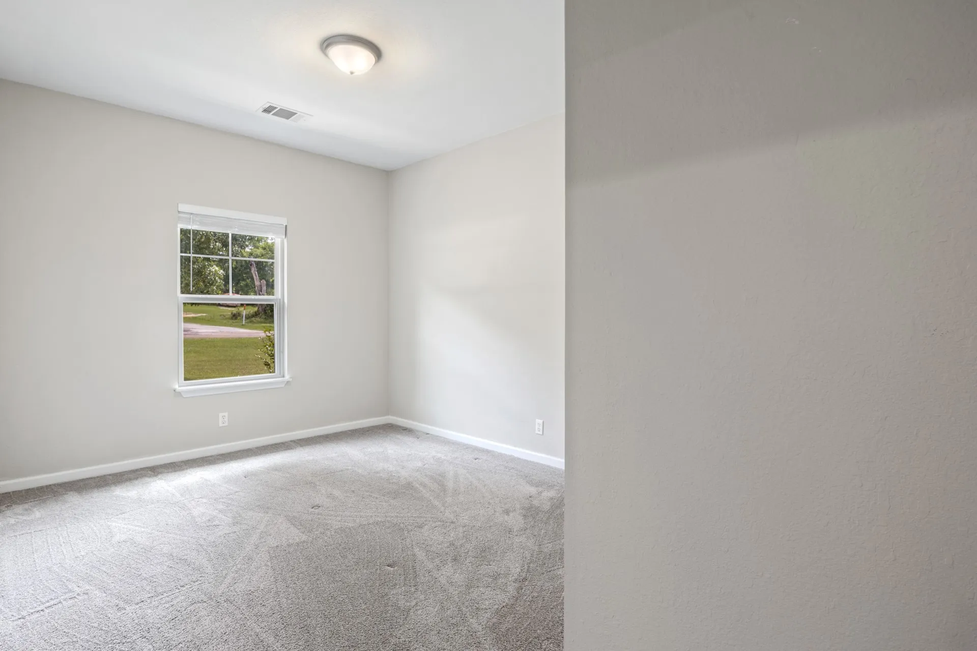 Single Family Residence For Sale in Henderson County , 6775 Ann Drive, Murchison, Texas 75778, 3 Bedrooms, 2 Bathrooms, 2 Garage spaces, 1,529 Sqft, built in 2019, Price $293,200, mls#21246978, Real Estate Agent in Murchison, Homes For Sale in Henderson county, Homes For Sale in Murchison, Realtor in Murchison Texas, Real Estate Brokerage Independent Realty Texas, Luminita Cordes Realtor