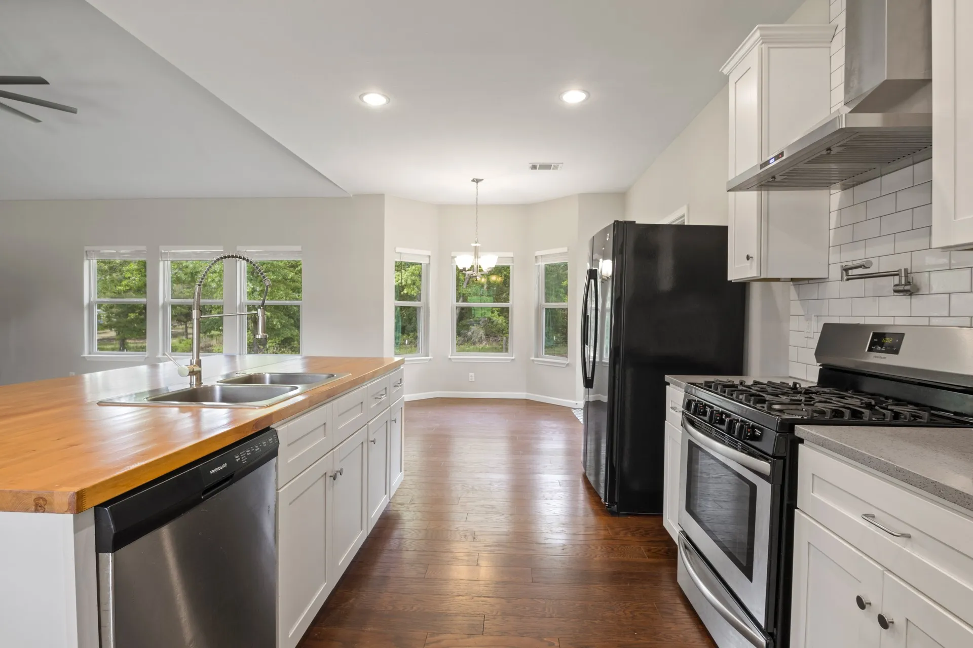 Single Family Residence For Sale in Henderson County , 6775 Ann Drive, Murchison, Texas 75778, 3 Bedrooms, 2 Bathrooms, 2 Garage spaces, 1,529 Sqft, built in 2019, Price $293,200, mls#21246978, Real Estate Agent in Murchison, Homes For Sale in Henderson county, Homes For Sale in Murchison, Realtor in Murchison Texas, Real Estate Brokerage Independent Realty Texas, Luminita Cordes Realtor