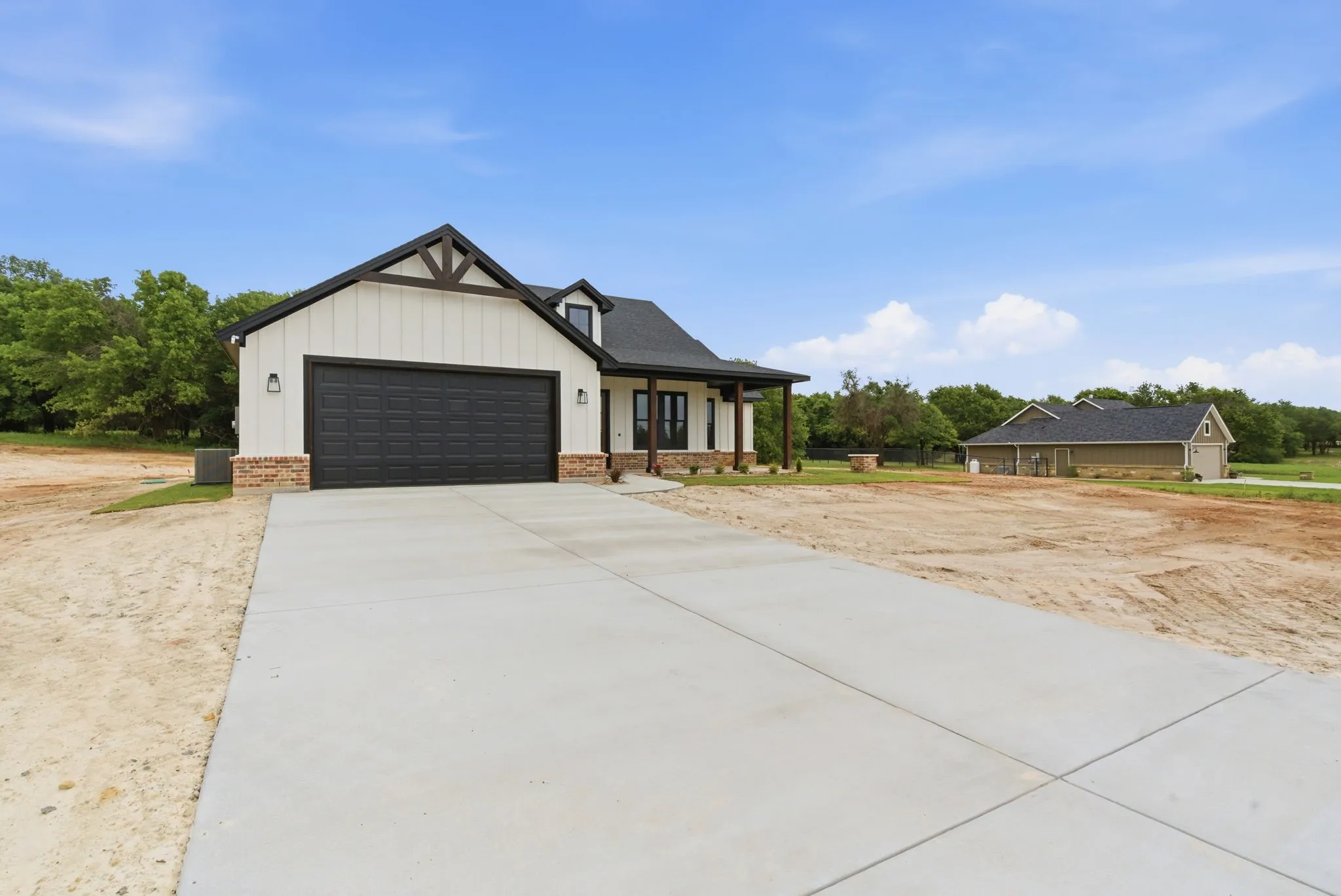 Single Family Residence For Sale in Parker County , 145 Graystone, Weatherford, Texas 76088, 3 Bedroom, 2 Bathroom, 2 Garage spaces, 1,646 Sqft, built in 2026, New Construction - Complete, mls#21247008, Real Estate Agent in Weatherford, Homes For Sale in Parker county, Homes For Sale in Weatherford, Realtor in Weatherford Texas, Real Estate Brokerage Independent Realty Texas, Luminita Cordes Realtor