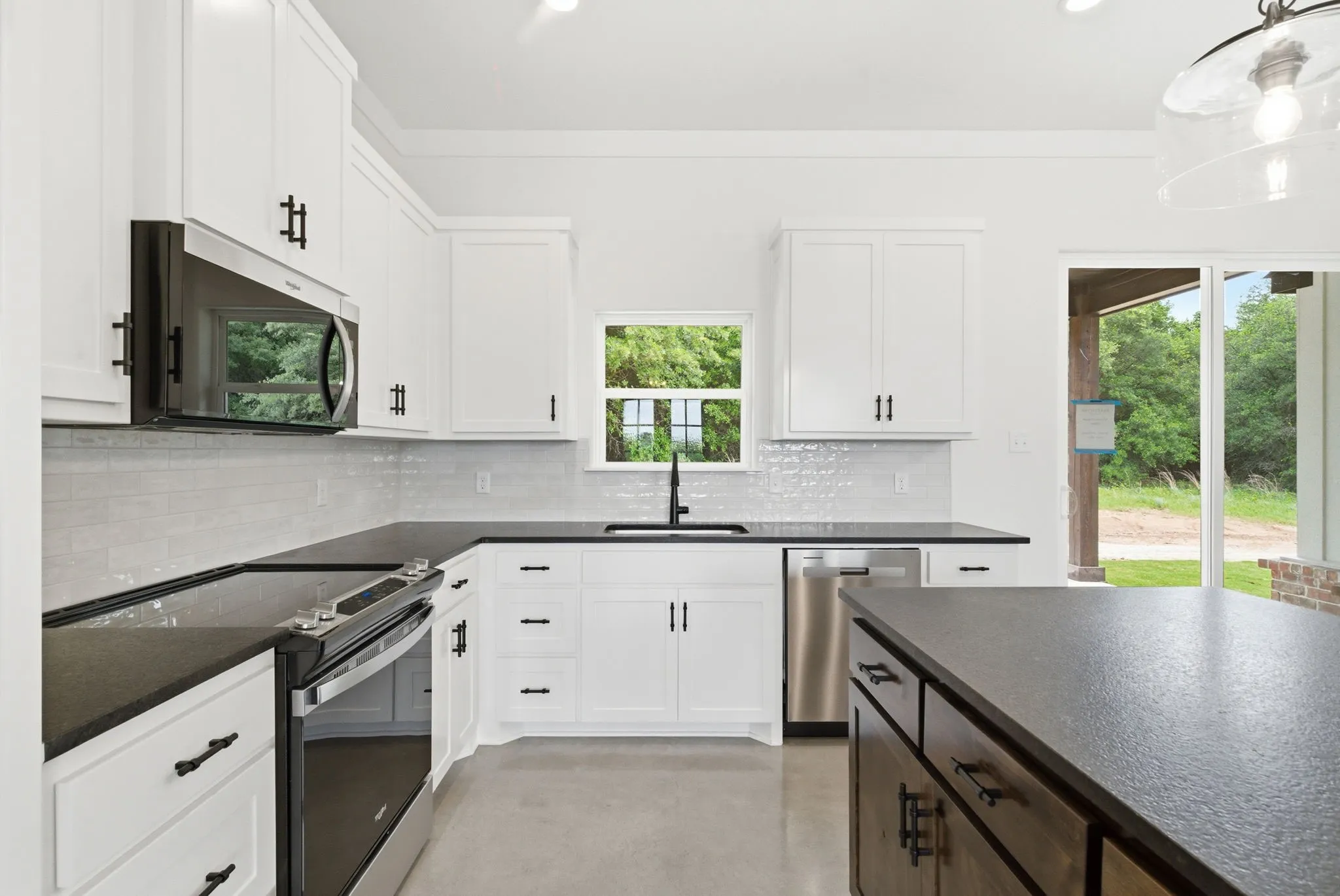 Single Family Residence For Sale in Parker County , 145 Graystone, Weatherford, Texas 76088, 3 Bedroom, 2 Bathroom, 2 Garage spaces, 1,646 Sqft, built in 2026, New Construction - Complete, mls#21247008, Real Estate Agent in Weatherford, Homes For Sale in Parker county, Homes For Sale in Weatherford, Realtor in Weatherford Texas, Real Estate Brokerage Independent Realty Texas, Luminita Cordes Realtor
