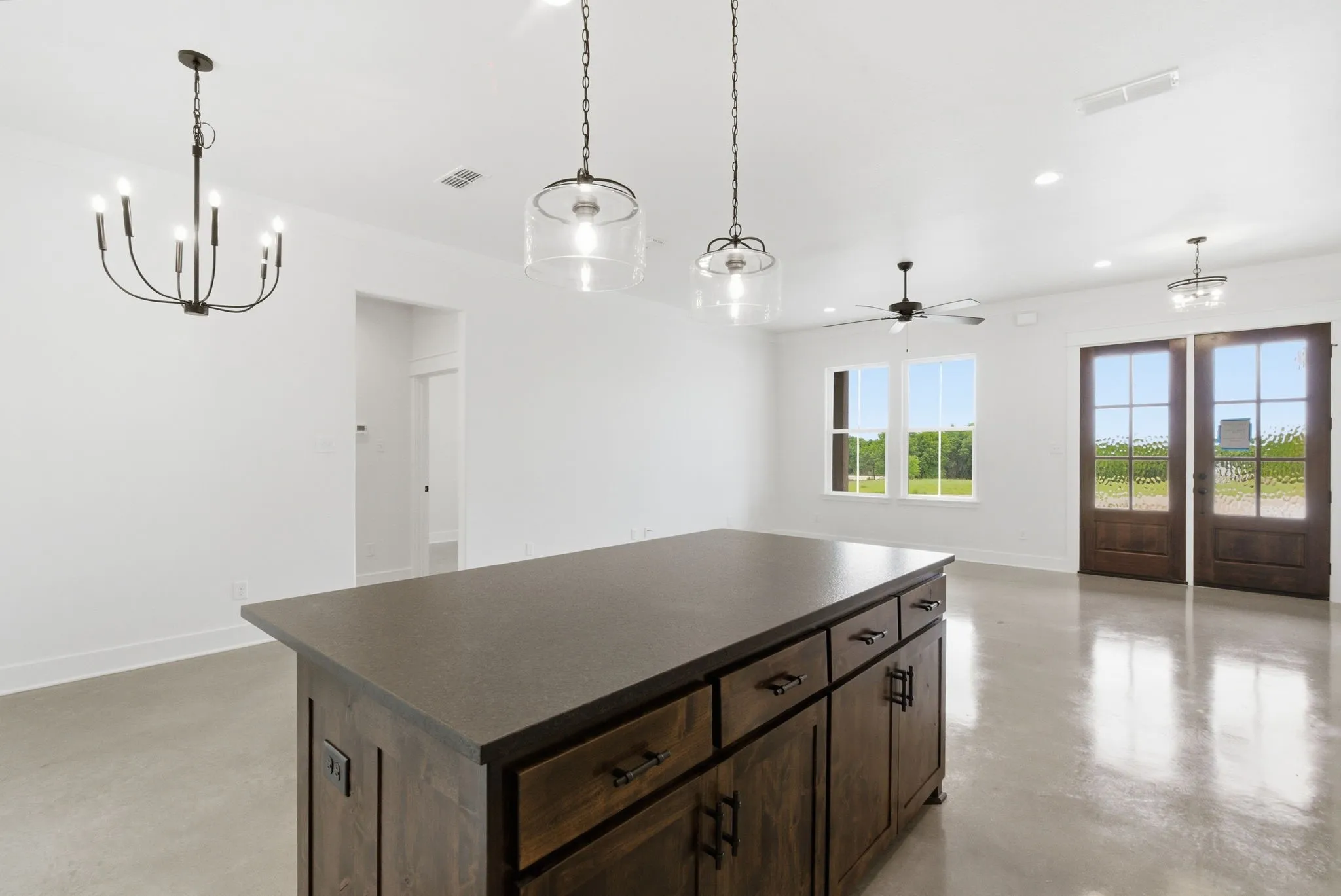 Single Family Residence For Sale in Parker County , 145 Graystone, Weatherford, Texas 76088, 3 Bedroom, 2 Bathroom, 2 Garage spaces, 1,646 Sqft, built in 2026, New Construction - Complete, mls#21247008, Real Estate Agent in Weatherford, Homes For Sale in Parker county, Homes For Sale in Weatherford, Realtor in Weatherford Texas, Real Estate Brokerage Independent Realty Texas, Luminita Cordes Realtor
