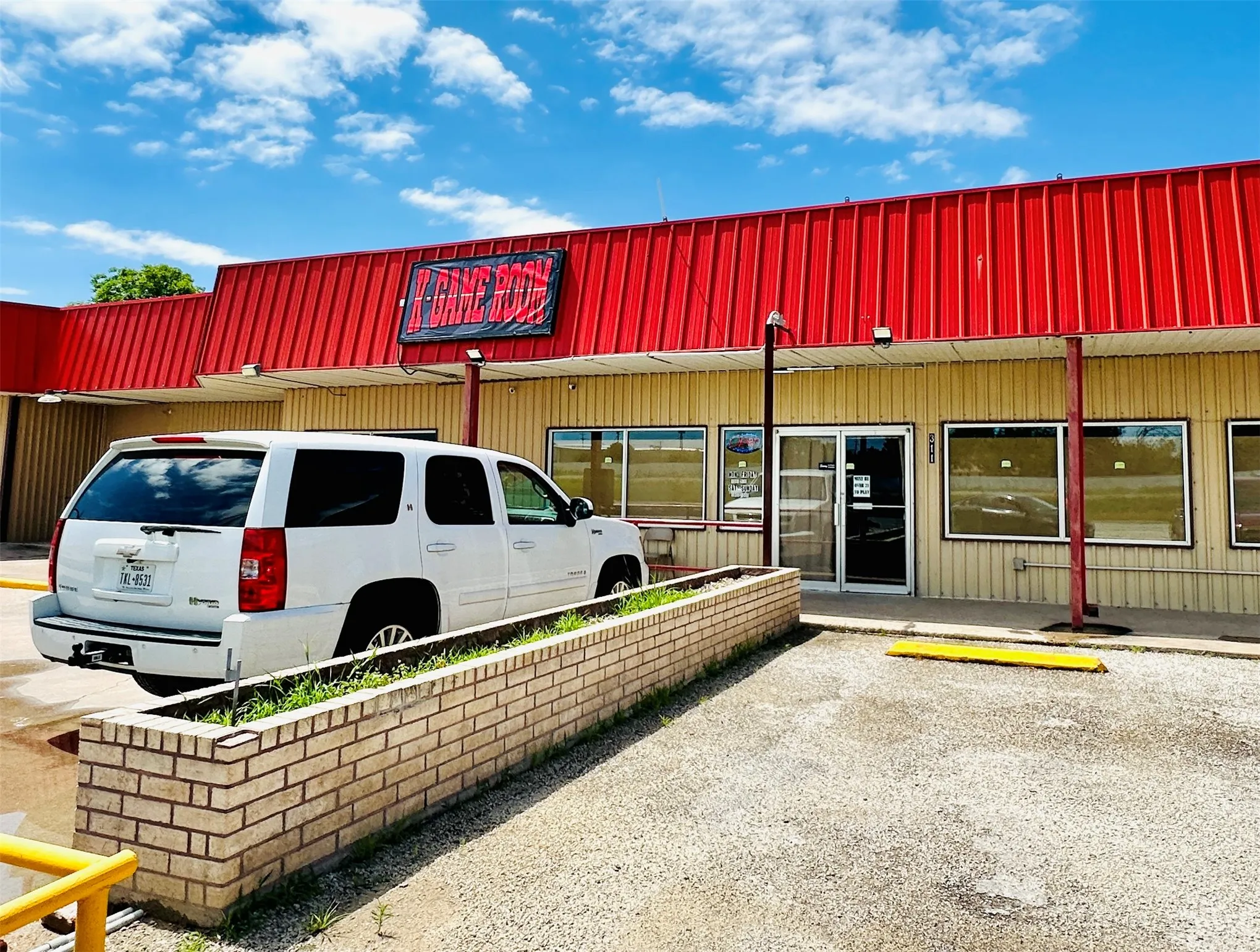 Office For Sale in Callahan County , 311 S Access Road, Clyde, Texas 79510, 0, 0, Garage spaces, 0 Sqft, built in 1990, Preowned, mls#21244635, Real Estate Agent in Clyde, Homes For Sale in Callahan county, Homes For Sale in Clyde, Realtor in Clyde Texas, Real Estate Brokerage Independent Realty Texas, Luminita Cordes Realtor