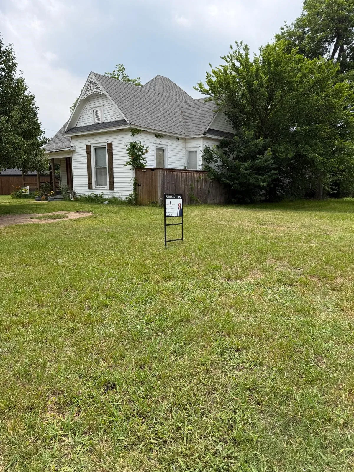 Unimproved Land For Sale in Grayson County , 706 W Owing Street, Denison, Texas 75020, 0, 0, Garage spaces, 0 Sqft, built in 0, mls#21235307, Real Estate Agent in Denison, Homes For Sale in Grayson county, Homes For Sale in Denison, Realtor in Denison Texas, Real Estate Brokerage Independent Realty Texas, Luminita Cordes Realtor