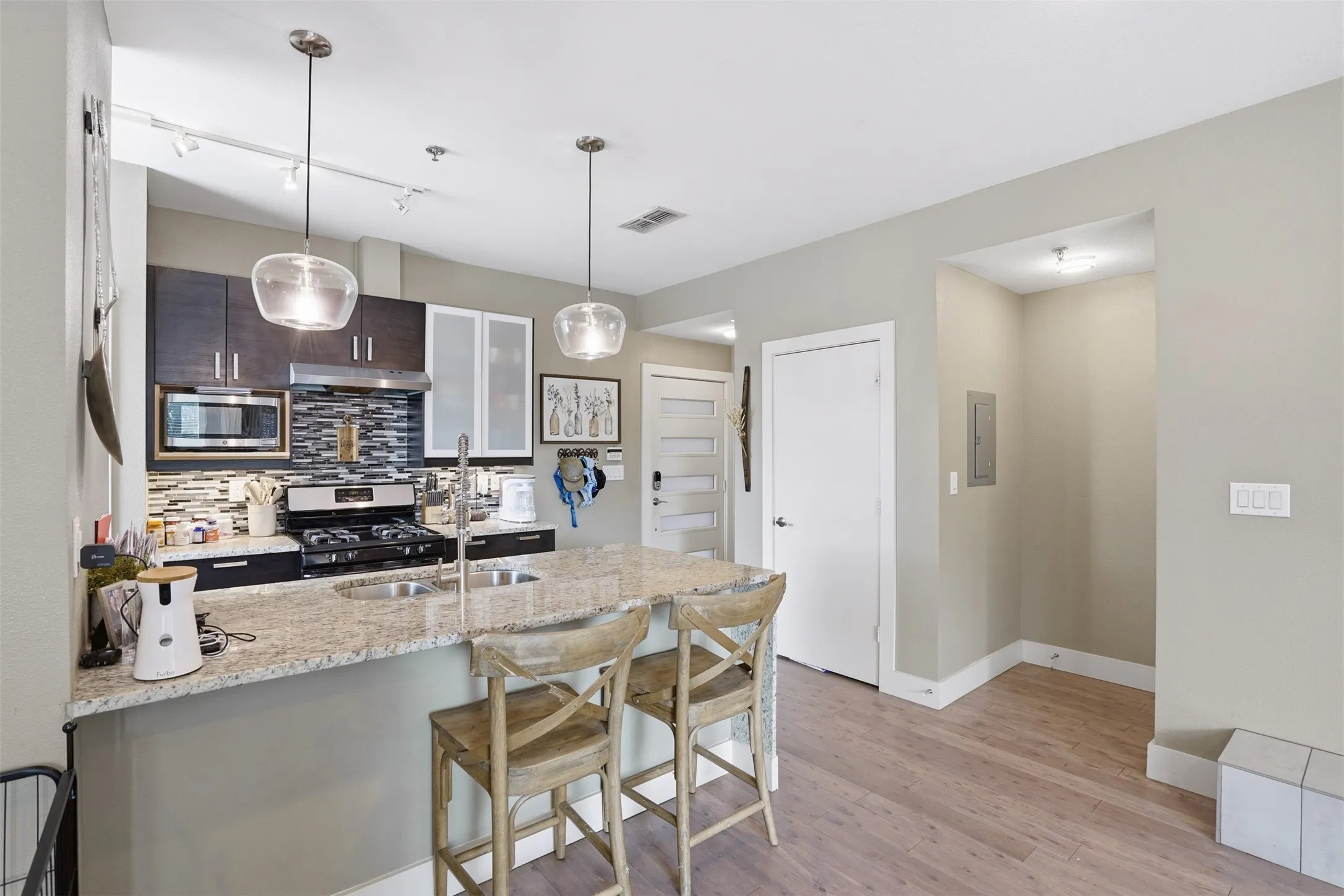 Condominium For Sale in Tarrant County , 1320 May Street 214, Fort Worth, Texas 76104, 2 Bedroom, 3 Bathroom, Garage spaces, 1,260 Sqft, built in 2014, Price $359,500, mls#21246612, Real Estate Agent in Fort Worth, Homes For Sale in Tarrant county, Homes For Sale in Fort Worth, Realtor in Fort Worth Texas, Real Estate Brokerage Independent Realty Texas, Luminita Cordes Realtor