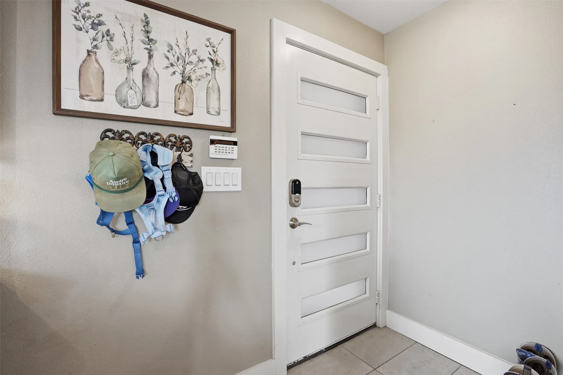 Condominium For Sale in Tarrant County , 1320 May Street 214, Fort Worth, Texas 76104, 2 Bedroom, 3 Bathroom, Garage spaces, 1,260 Sqft, built in 2014, Price $359,500, mls#21246612, Real Estate Agent in Fort Worth, Homes For Sale in Tarrant county, Homes For Sale in Fort Worth, Realtor in Fort Worth Texas, Real Estate Brokerage Independent Realty Texas, Luminita Cordes Realtor