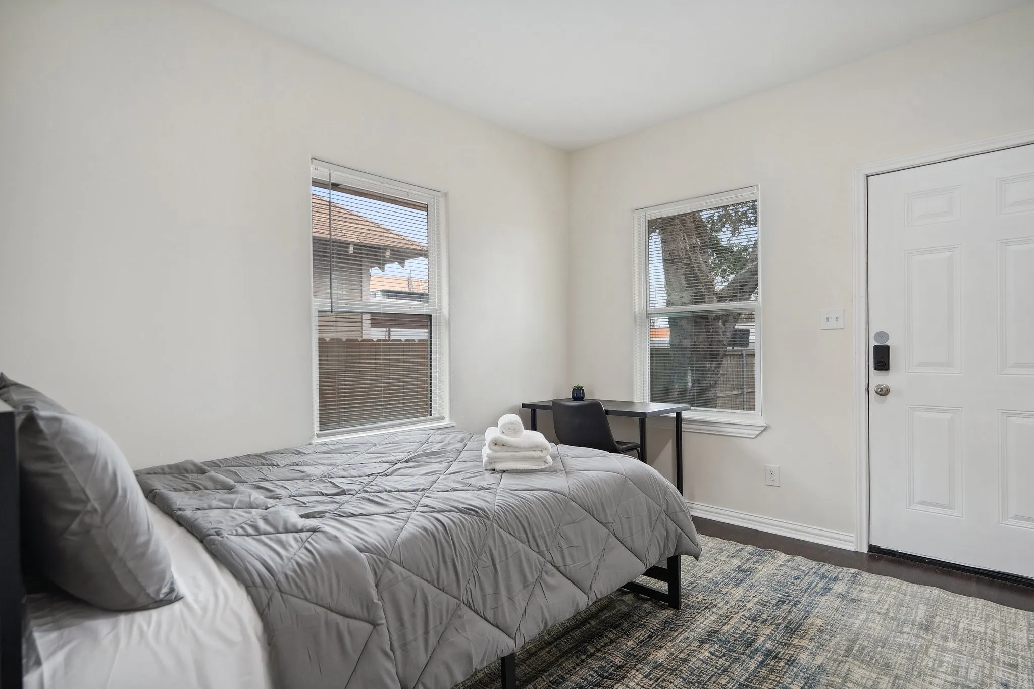 Duplex For Sale in Dallas County , 4216 E Side Avenue, Dallas, Texas 75226, 4 Bedrooms, 2 Bathrooms, Garage spaces, 0 Sqft, built in 1924, Preowned, Price $559,000, mls#21247131, Real Estate Agent in Dallas, Homes For Sale in Dallas county, Homes For Sale in Dallas, Realtor in Dallas Texas, Real Estate Brokerage Independent Realty Texas, Luminita Cordes Realtor