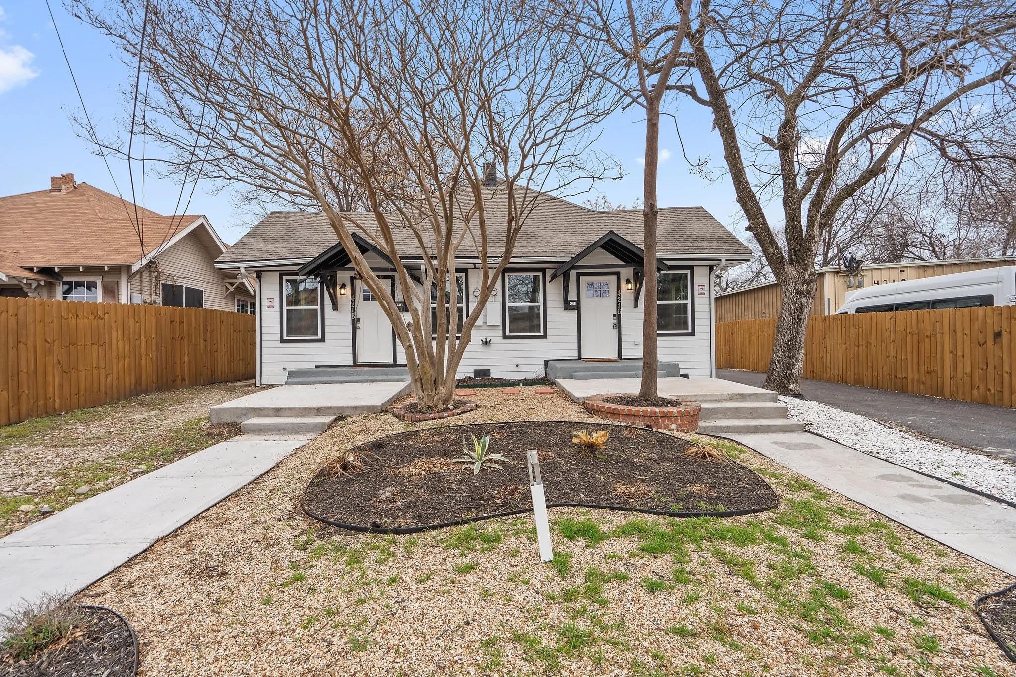 Duplex For Sale in Dallas County , 4216 E Side Avenue, Dallas, Texas 75226, 4 Bedrooms, 2 Bathrooms, Garage spaces, 0 Sqft, built in 1924, Preowned, Price $559,000, mls#21247131, Real Estate Agent in Dallas, Homes For Sale in Dallas county, Homes For Sale in Dallas, Realtor in Dallas Texas, Real Estate Brokerage Independent Realty Texas, Luminita Cordes Realtor