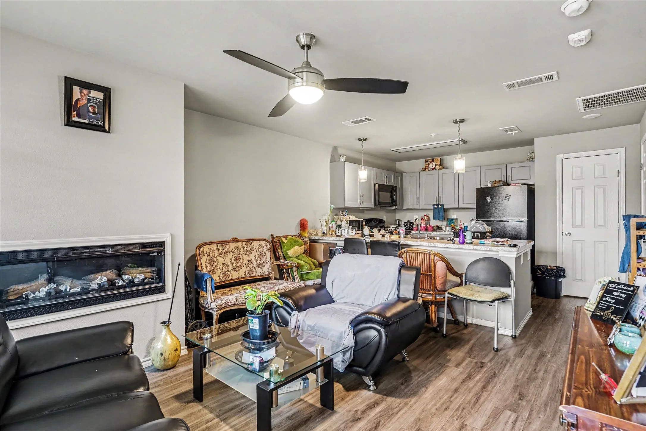 Condominium For Sale in Dallas County , 6108 Abrams Road 214, Dallas, Texas 75231, 1 Bedroom, 1 Bathroom, Garage spaces, 600 Sqft, built in 2021, mls#21247156, Real Estate Agent in Dallas, Homes For Sale in Dallas county, Homes For Sale in Dallas, Realtor in Dallas Texas, Real Estate Brokerage Independent Realty Texas, Luminita Cordes Realtor
