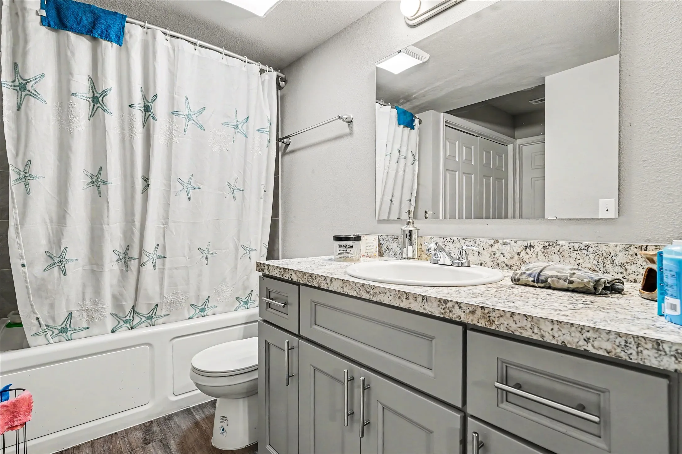 Condominium For Sale in Dallas County , 6108 Abrams Road 214, Dallas, Texas 75231, 1 Bedroom, 1 Bathroom, Garage spaces, 600 Sqft, built in 2021, mls#21247156, Real Estate Agent in Dallas, Homes For Sale in Dallas county, Homes For Sale in Dallas, Realtor in Dallas Texas, Real Estate Brokerage Independent Realty Texas, Luminita Cordes Realtor