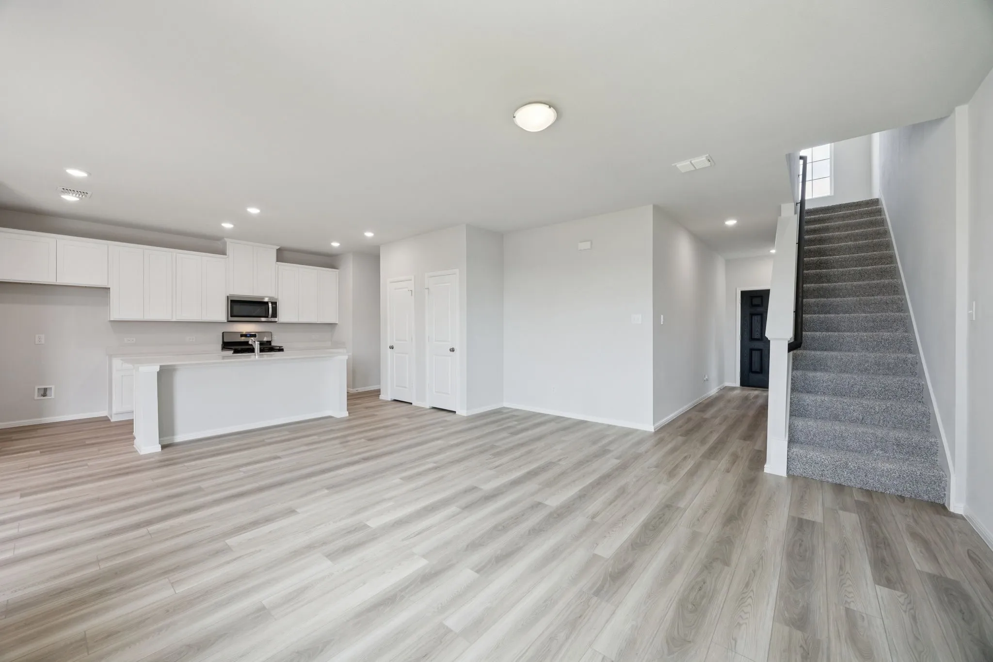 Single Family Residence For Sale in Kaufman County , 1504 Vermillion Street, Forney, Texas 75126, 3 Bedroom, 3 Bathroom, 2 Garage spaces, 1,793 Sqft, built in 2025, New Construction - Complete, mls#21247172, Real Estate Agent in Forney, Homes For Sale in Kaufman county, Homes For Sale in Forney, Realtor in Forney Texas, Real Estate Brokerage Independent Realty Texas, Luminita Cordes Realtor