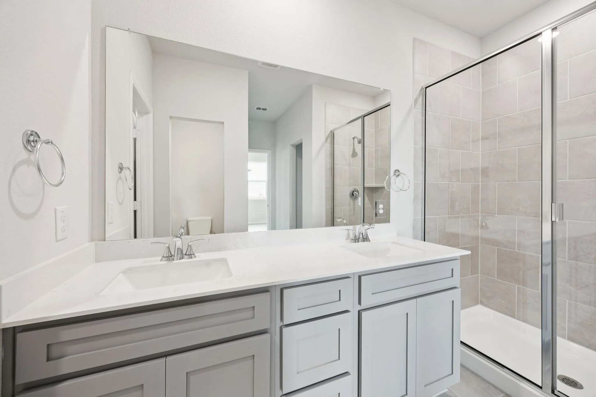 Single Family Residence For Sale in Kaufman County , 1504 Vermillion Street, Forney, Texas 75126, 3 Bedroom, 3 Bathroom, 2 Garage spaces, 1,793 Sqft, built in 2025, New Construction - Complete, mls#21247172, Real Estate Agent in Forney, Homes For Sale in Kaufman county, Homes For Sale in Forney, Realtor in Forney Texas, Real Estate Brokerage Independent Realty Texas, Luminita Cordes Realtor