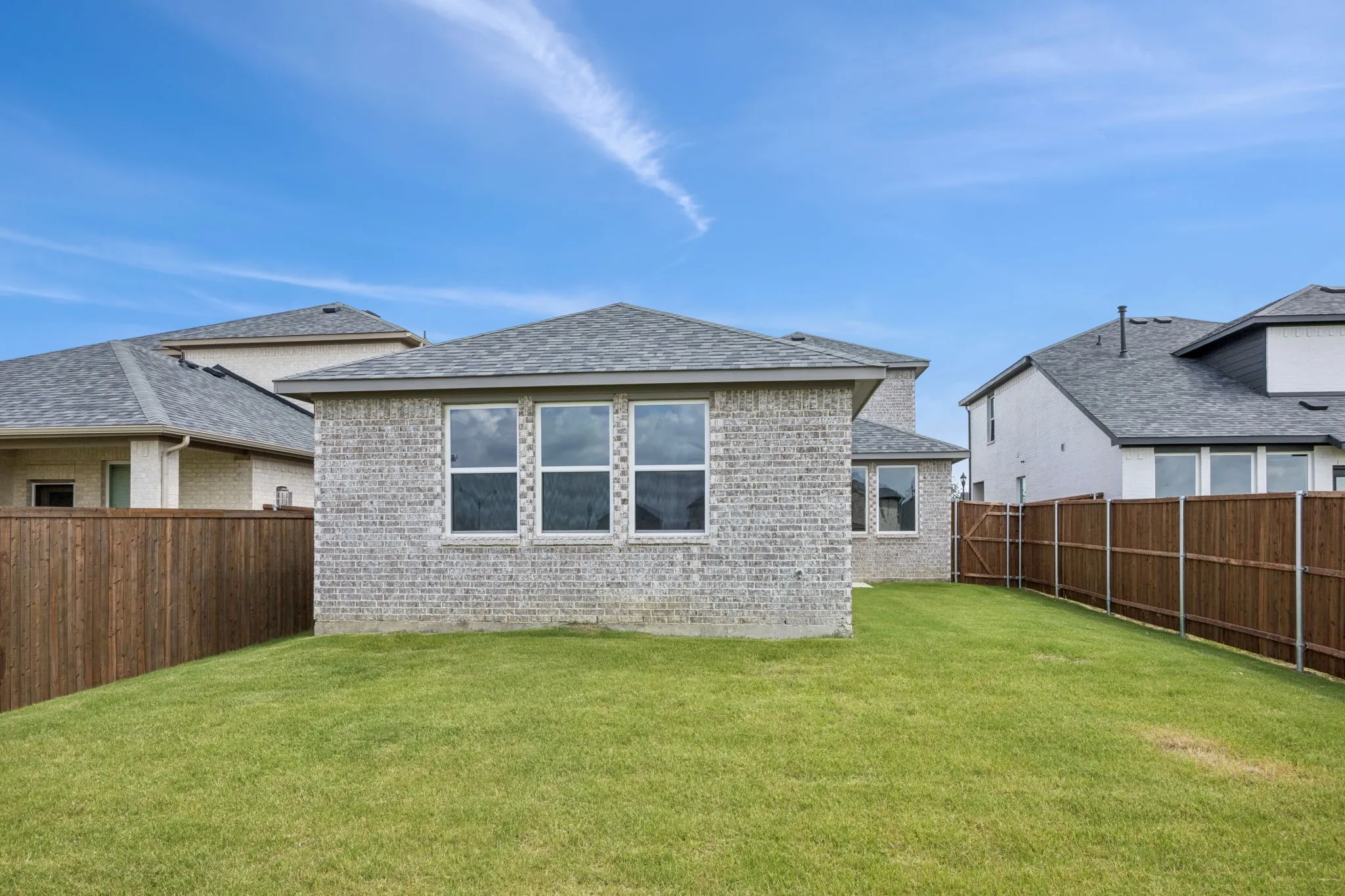 Single Family Residence For Sale in Kaufman County , 1504 Vermillion Street, Forney, Texas 75126, 3 Bedroom, 3 Bathroom, 2 Garage spaces, 1,793 Sqft, built in 2025, New Construction - Complete, mls#21247172, Real Estate Agent in Forney, Homes For Sale in Kaufman county, Homes For Sale in Forney, Realtor in Forney Texas, Real Estate Brokerage Independent Realty Texas, Luminita Cordes Realtor