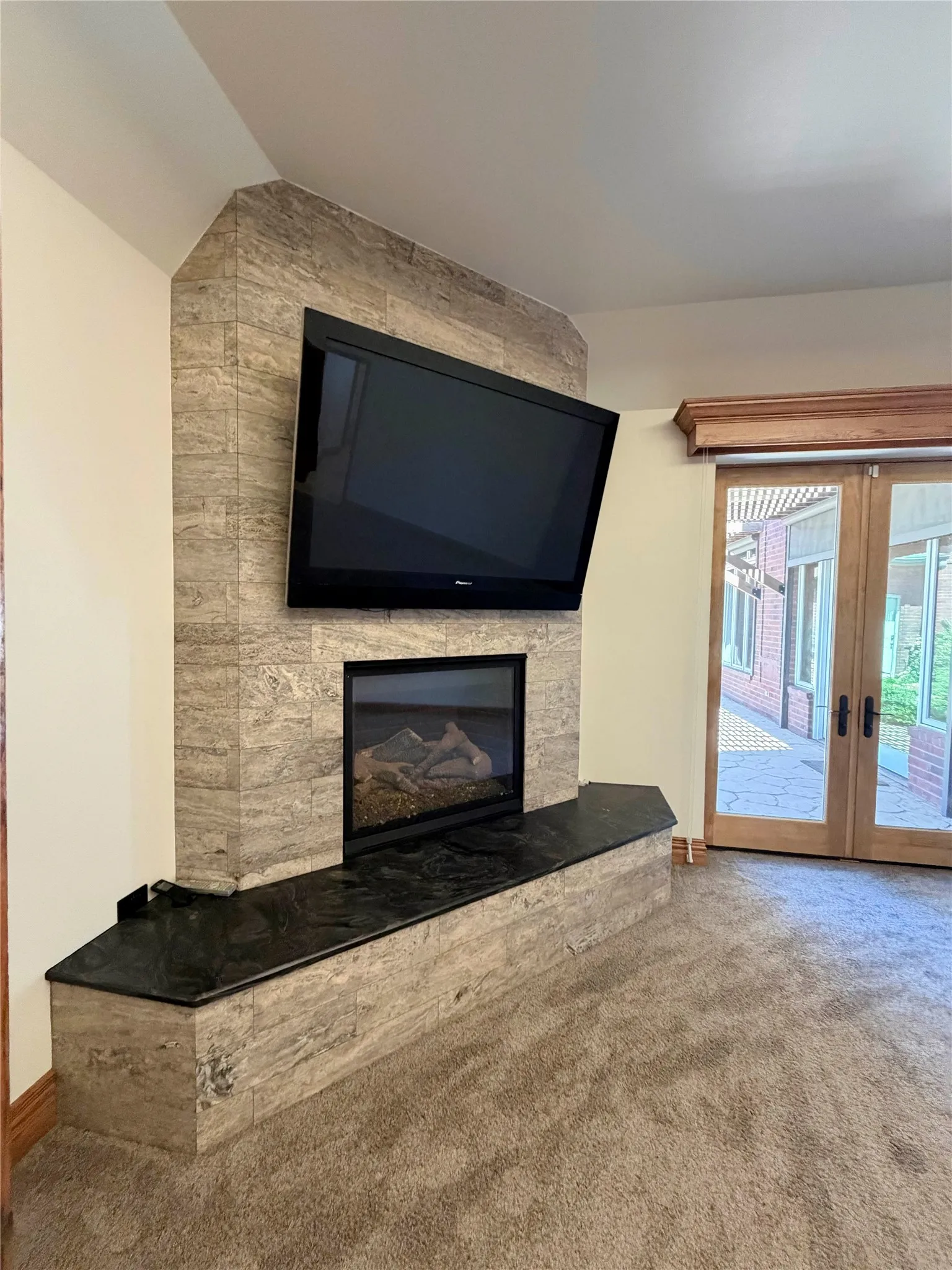 Single Family Residence For Sale in Lubbock County , 5602 Orlando Avenue, Lubbock, Texas 79413, 4 Bedrooms, 5 Bathrooms, 4 Garage spaces, 7,215 Sqft, built in 1998, Price $1,000,000, mls#21246618, Real Estate Agent in Lubbock, Homes For Sale in Lubbock county, Homes For Sale in Lubbock, Realtor in Lubbock Texas, Real Estate Brokerage Independent Realty Texas, Luminita Cordes Realtor