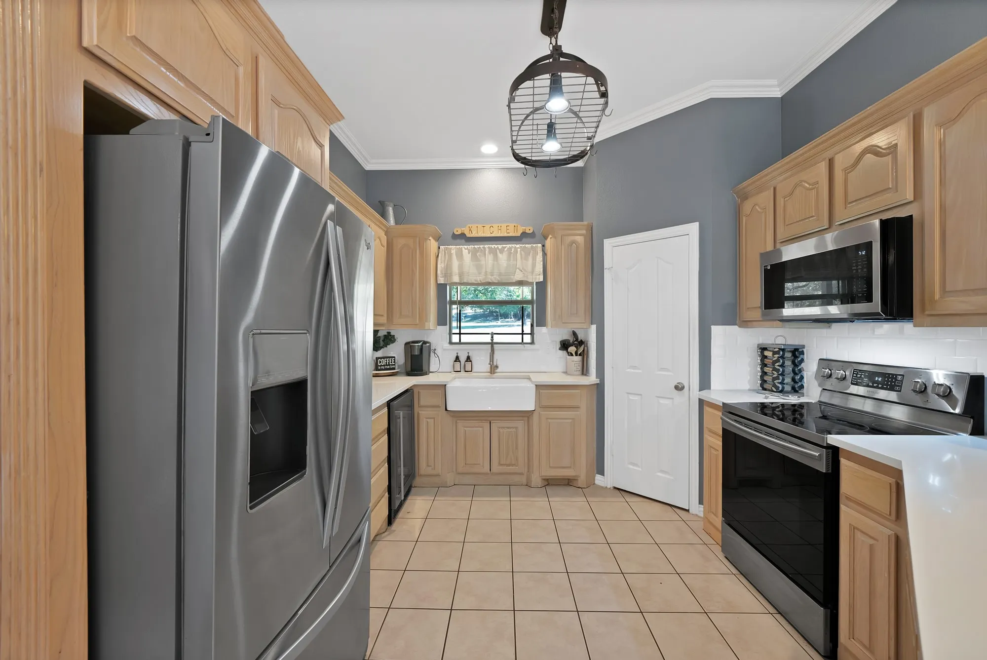Single Family Residence For Sale in Parker County , 133 Miramar Circle, Weatherford, Texas 76085, 3 Bedroom, 2 Bathroom, 2 Garage spaces, 1,487 Sqft, built in 2005, mls#21247278, Real Estate Agent in Weatherford, Homes For Sale in Parker county, Homes For Sale in Weatherford, Realtor in Weatherford Texas, Real Estate Brokerage Independent Realty Texas, Luminita Cordes Realtor