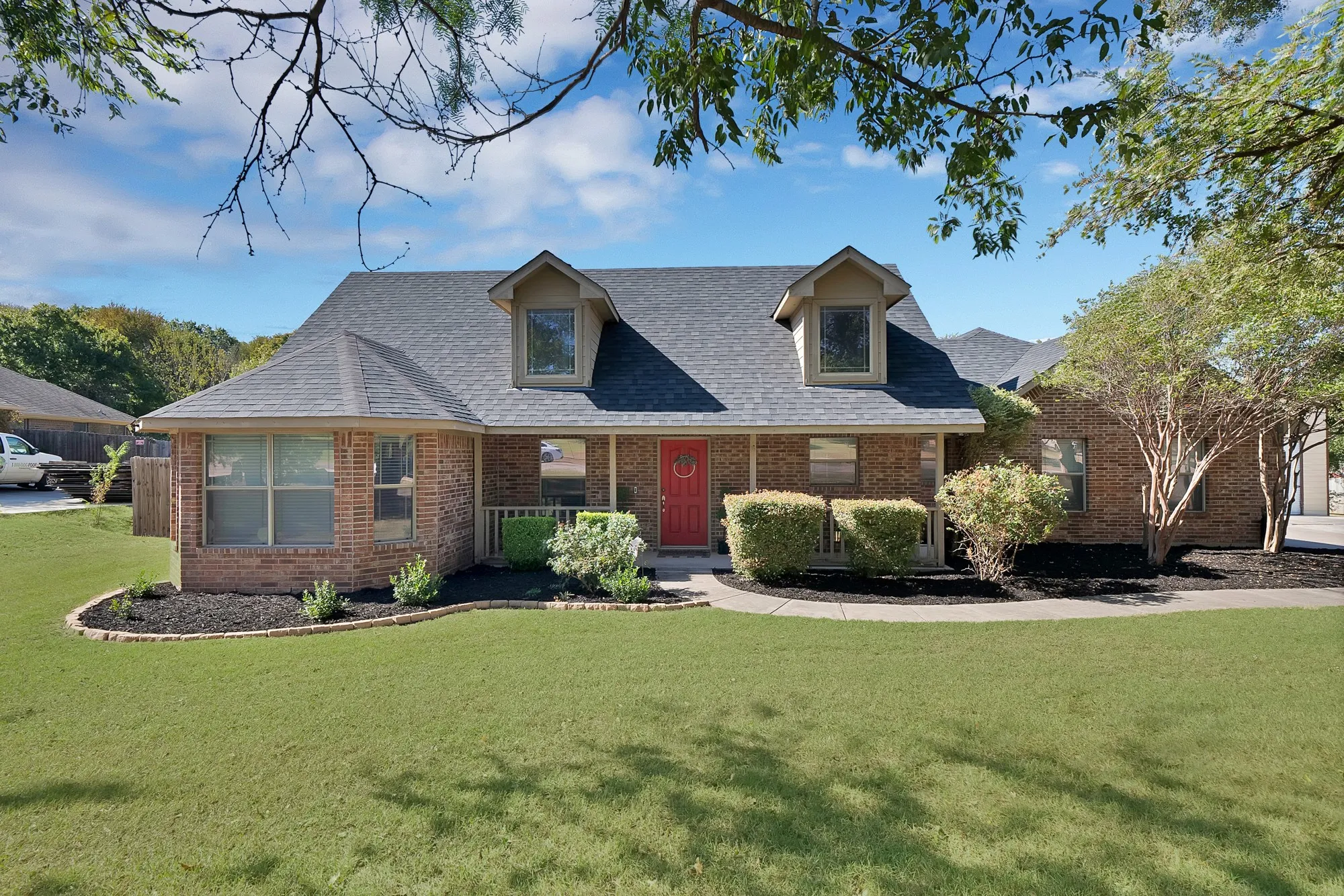 Single Family Residence For Sale in Parker County , 133 Miramar Circle, Weatherford, Texas 76085, 3 Bedroom, 2 Bathroom, 2 Garage spaces, 1,487 Sqft, built in 2005, mls#21247278, Real Estate Agent in Weatherford, Homes For Sale in Parker county, Homes For Sale in Weatherford, Realtor in Weatherford Texas, Real Estate Brokerage Independent Realty Texas, Luminita Cordes Realtor