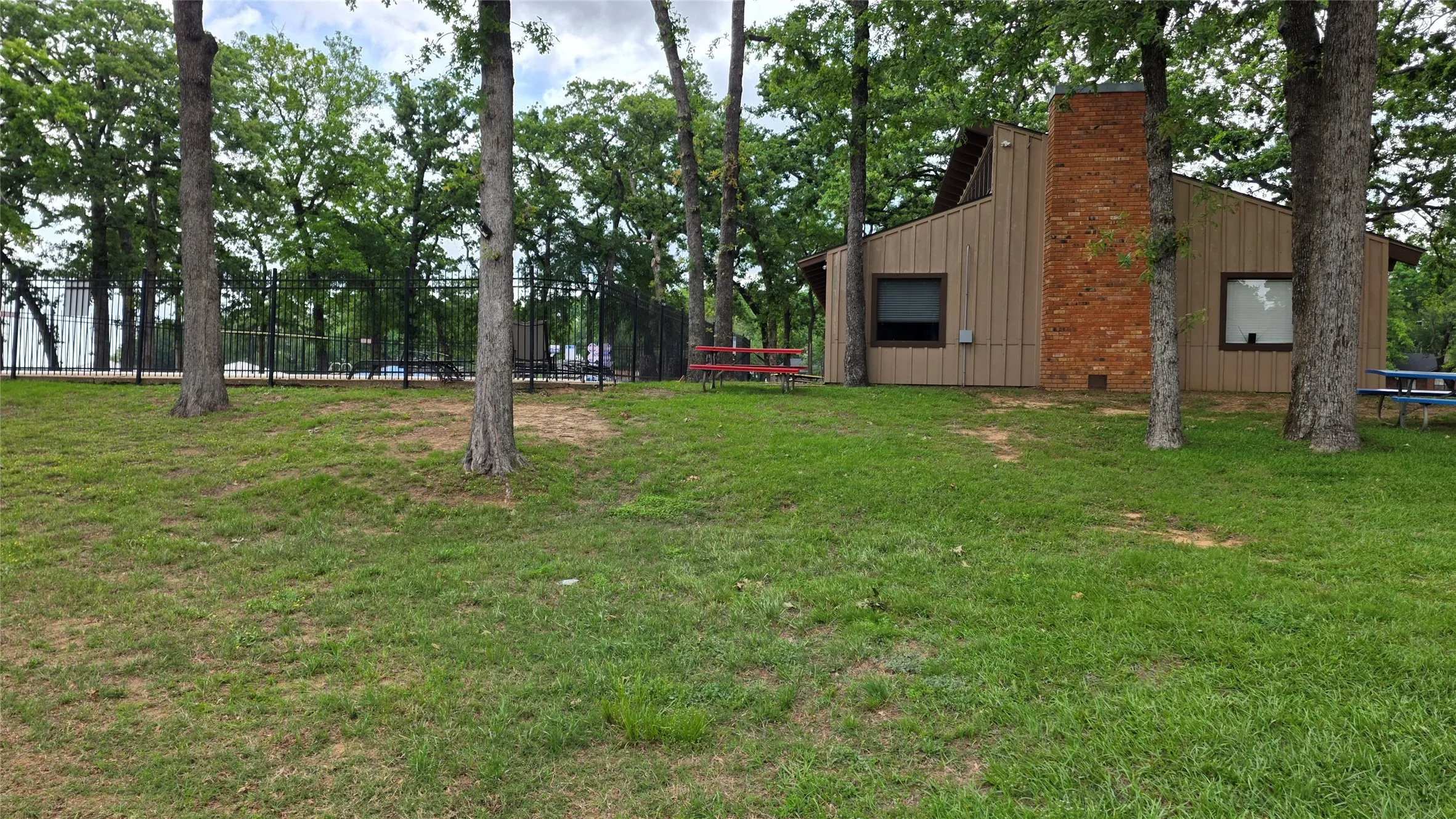 Unimproved Land For Sale in Henderson County , TBD Morning Dove Road, Trinidad, Texas 75163, 0, 0, Garage spaces, 0 Sqft, built in 0, Price $12,000, mls#21247292, Real Estate Agent in Trinidad, Homes For Sale in Henderson county, Homes For Sale in Trinidad, Realtor in Trinidad Texas, Real Estate Brokerage Independent Realty Texas, Luminita Cordes Realtor