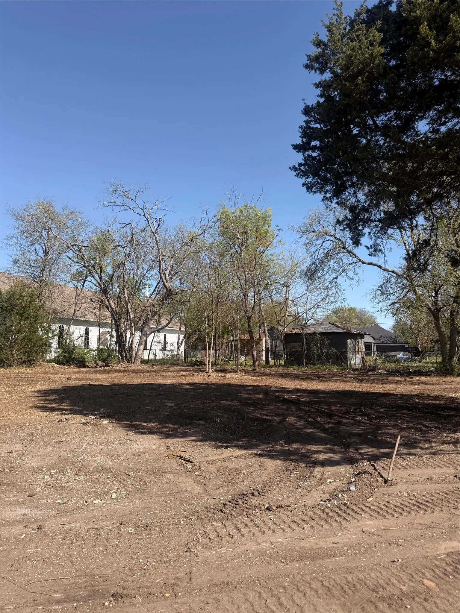 Unimproved Land For Sale in Ellis County , 118 Jim Street, Waxahachie, Texas 75165, 0, 0, Garage spaces, 0 Sqft, built in 1900, mls#21245906, Real Estate Agent in Waxahachie, Homes For Sale in Ellis county, Homes For Sale in Waxahachie, Realtor in Waxahachie Texas, Real Estate Brokerage Independent Realty Texas, Luminita Cordes Realtor