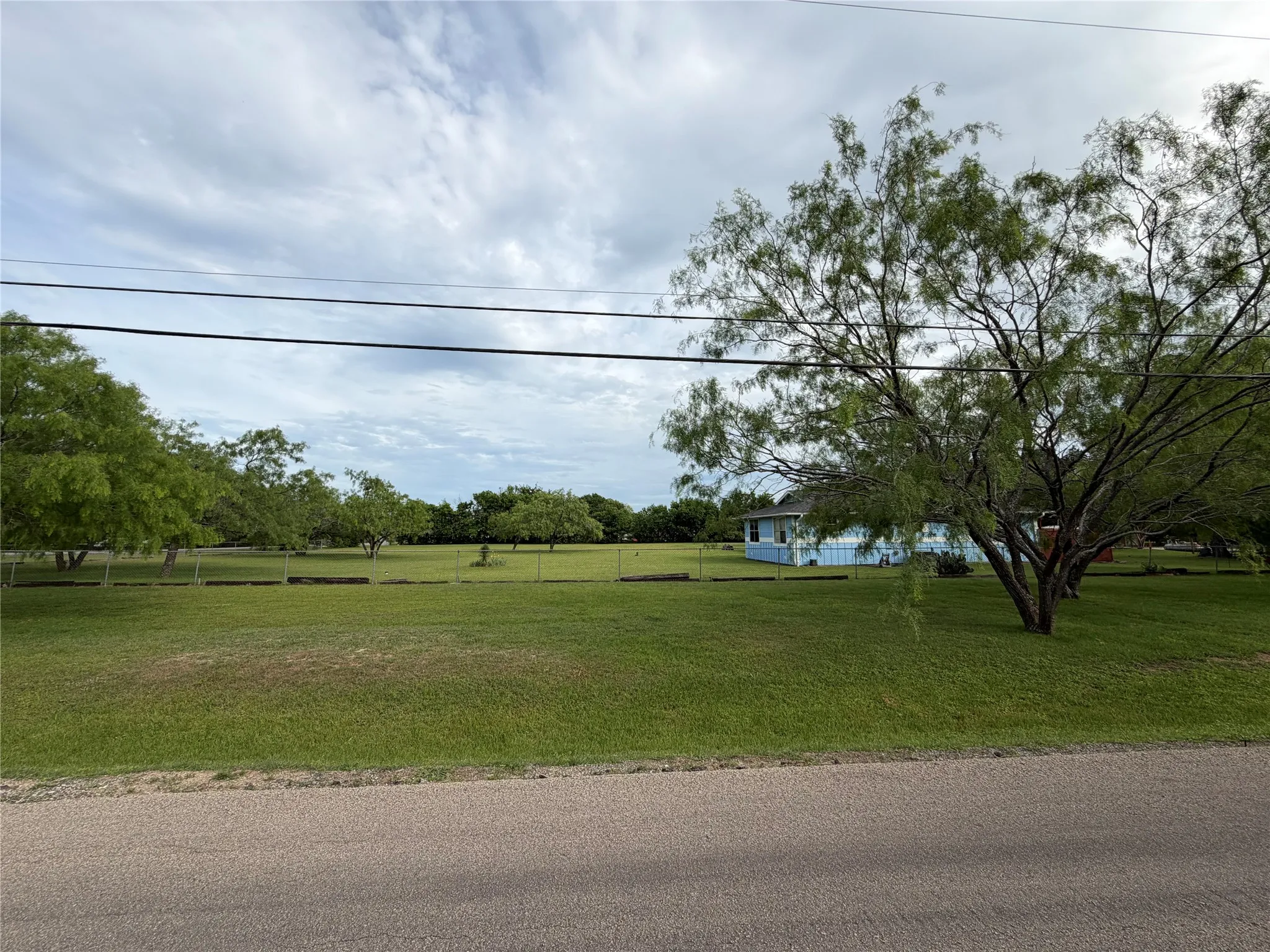 Single Family Residence For Sale in Dallas County , 13104 Nile Drive, Dallas, Texas 75253, 4 Bedroom, 2 Bathroom, 2 Garage spaces, 1,736 Sqft, built in 1980, mls#21246895, Real Estate Agent in Dallas, Homes For Sale in Dallas county, Homes For Sale in Dallas, Realtor in Dallas Texas, Real Estate Brokerage Independent Realty Texas, Luminita Cordes Realtor