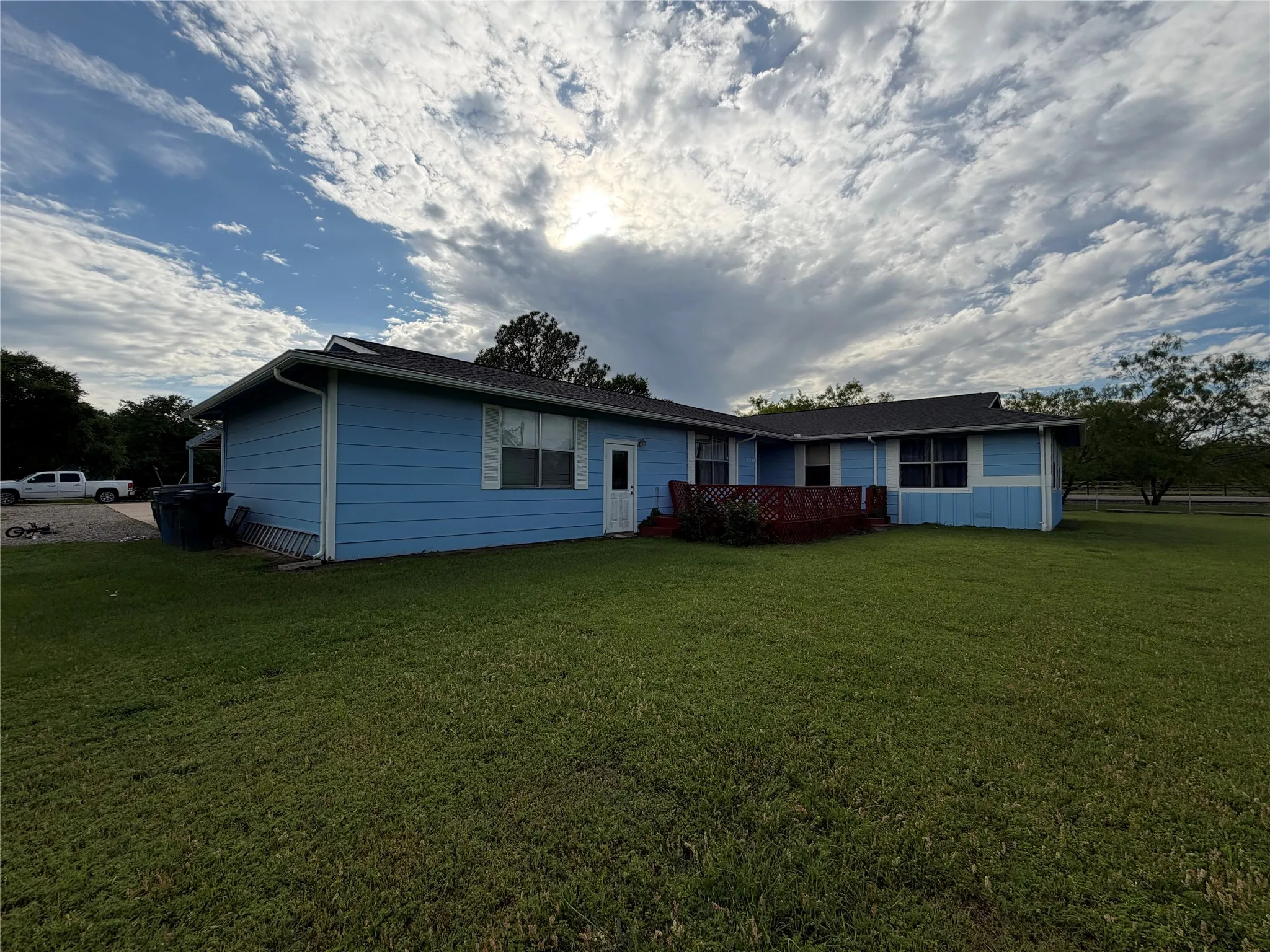 Single Family Residence For Sale in Dallas County , 13104 Nile Drive, Dallas, Texas 75253, 4 Bedroom, 2 Bathroom, 2 Garage spaces, 1,736 Sqft, built in 1980, mls#21246895, Real Estate Agent in Dallas, Homes For Sale in Dallas county, Homes For Sale in Dallas, Realtor in Dallas Texas, Real Estate Brokerage Independent Realty Texas, Luminita Cordes Realtor