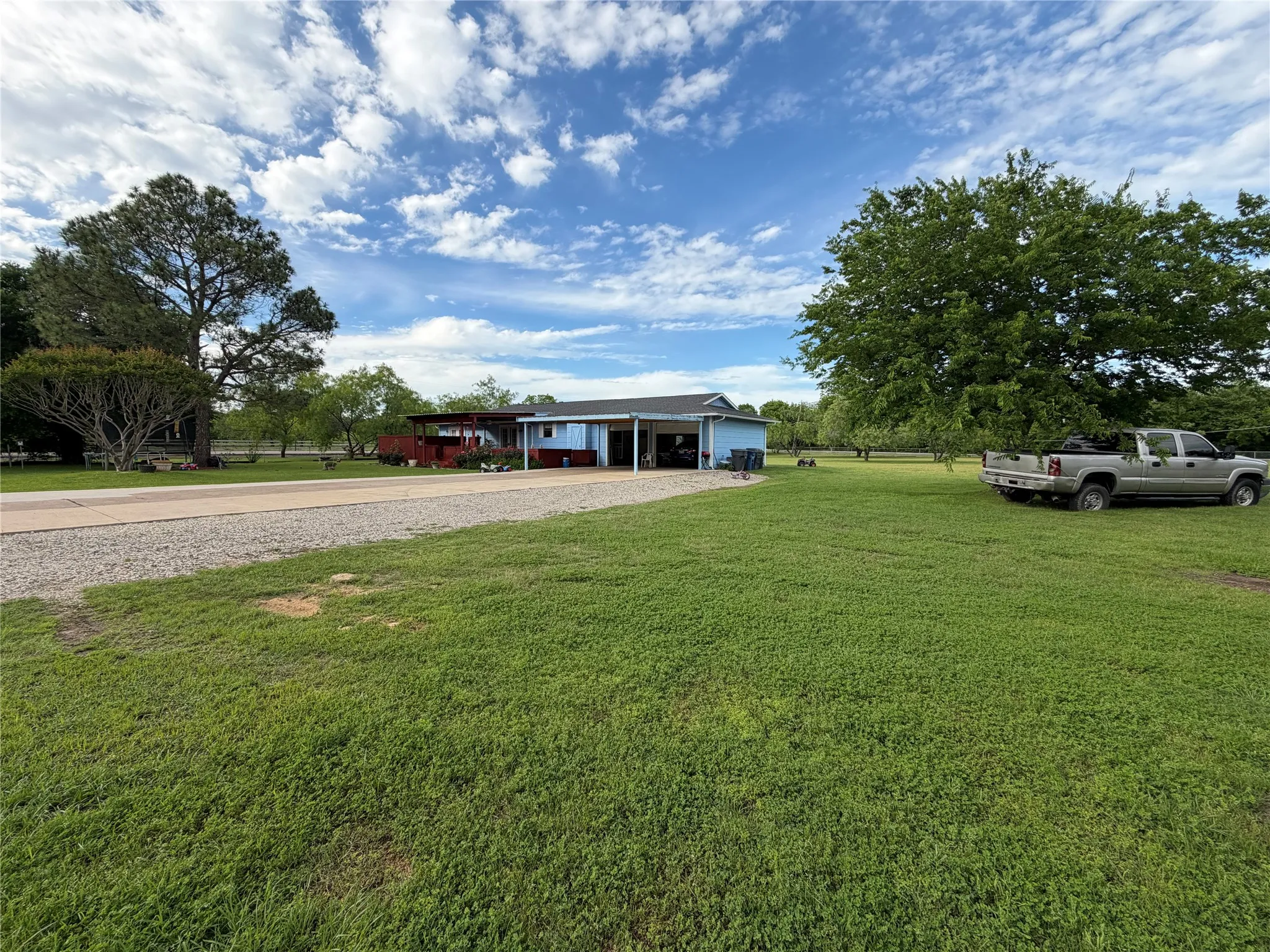 Single Family Residence For Sale in Dallas County , 13104 Nile Drive, Dallas, Texas 75253, 4 Bedroom, 2 Bathroom, 2 Garage spaces, 1,736 Sqft, built in 1980, mls#21246895, Real Estate Agent in Dallas, Homes For Sale in Dallas county, Homes For Sale in Dallas, Realtor in Dallas Texas, Real Estate Brokerage Independent Realty Texas, Luminita Cordes Realtor