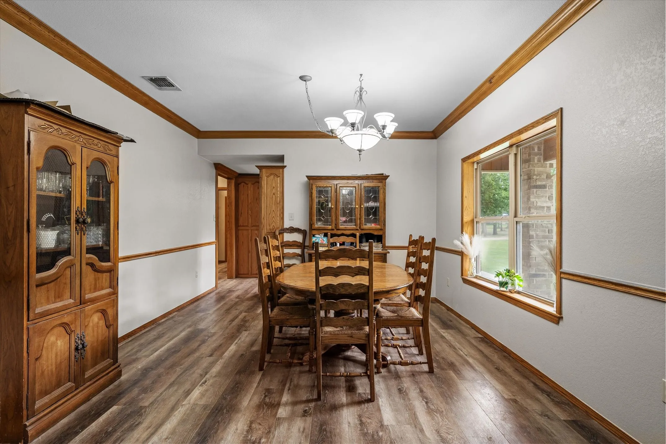 Farm For Sale in Van Zandt County , 501 Private Road 5120, Fruitvale, Texas 75127, 3 Bedrooms, 3 Bathrooms, 2 Garage spaces, 2,267 Sqft, built in 2004, Price $939,500, mls#21247302, Real Estate Agent in Fruitvale, Homes For Sale in Van Zandt county, Homes For Sale in Fruitvale, Realtor in Fruitvale Texas, Real Estate Brokerage Independent Realty Texas, Luminita Cordes Realtor