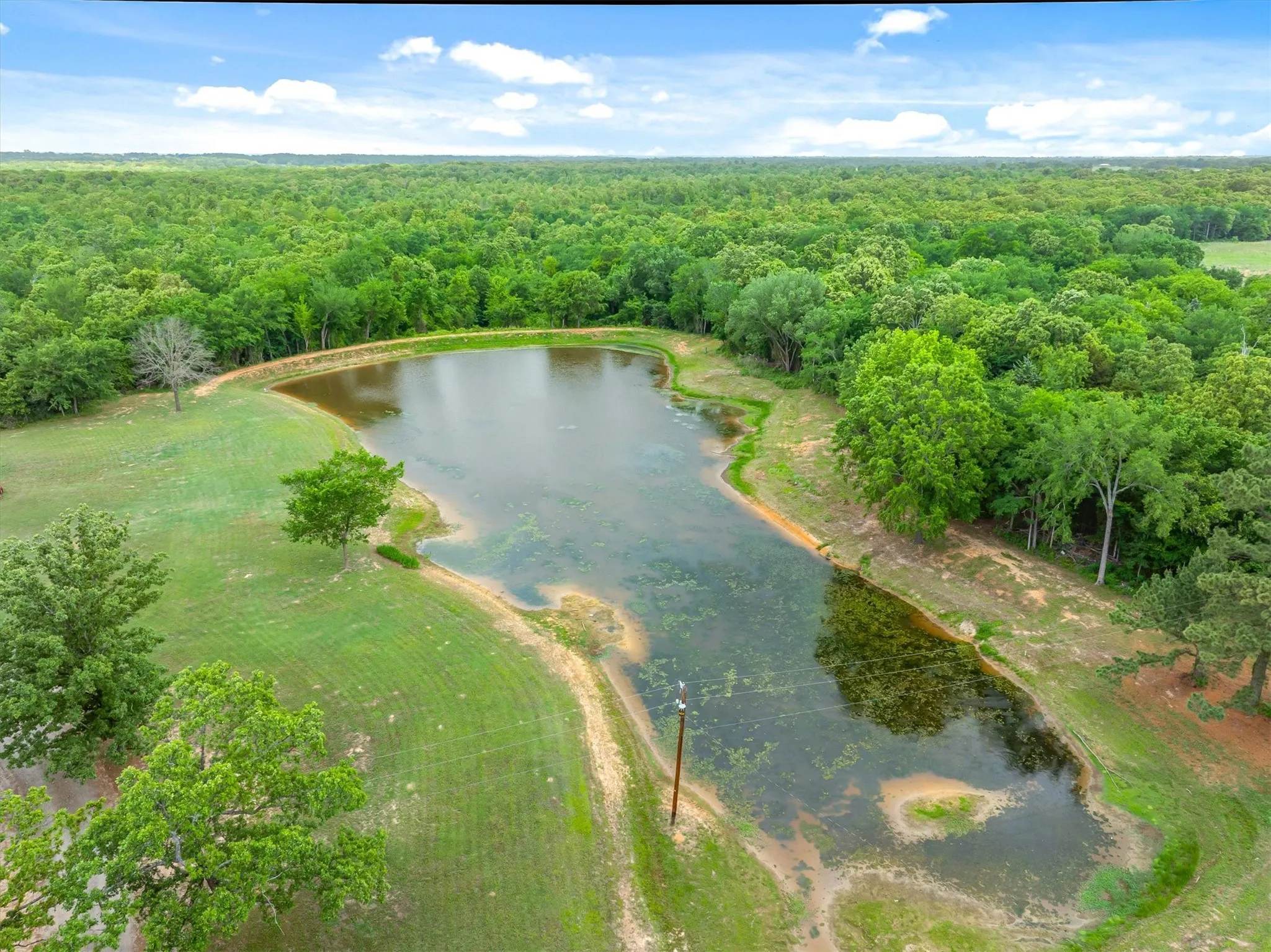 Farm For Sale in Van Zandt County , 501 Private Road 5120, Fruitvale, Texas 75127, 3 Bedrooms, 3 Bathrooms, 2 Garage spaces, 2,267 Sqft, built in 2004, Price $939,500, mls#21247302, Real Estate Agent in Fruitvale, Homes For Sale in Van Zandt county, Homes For Sale in Fruitvale, Realtor in Fruitvale Texas, Real Estate Brokerage Independent Realty Texas, Luminita Cordes Realtor