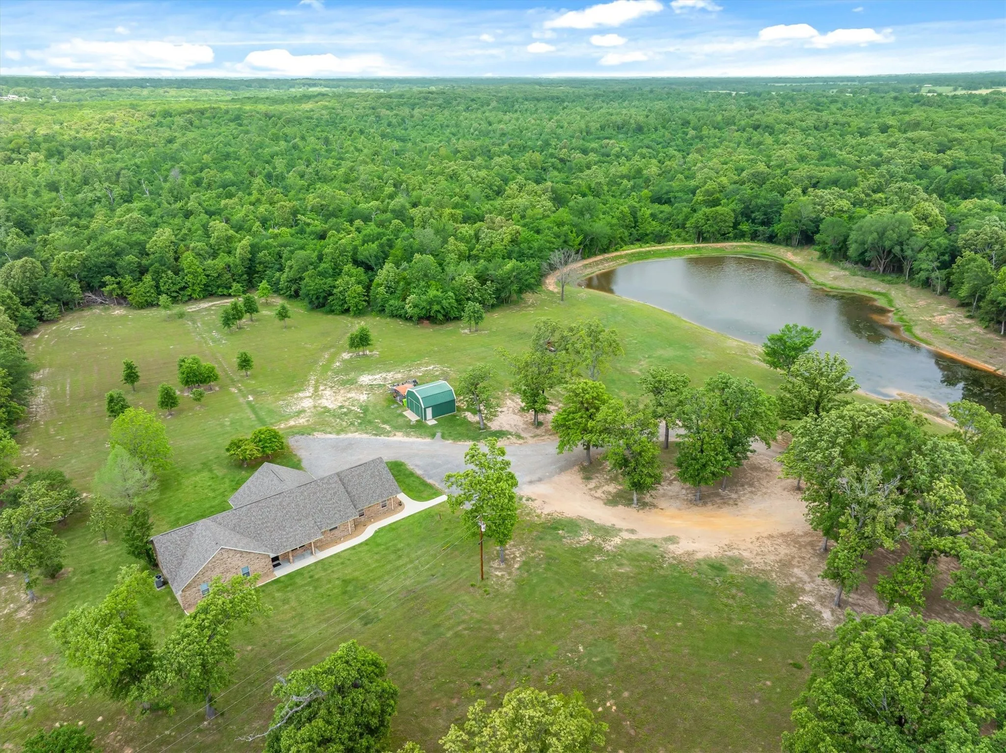 Farm For Sale in Van Zandt County , 501 Private Road 5120, Fruitvale, Texas 75127, 3 Bedrooms, 3 Bathrooms, 2 Garage spaces, 2,267 Sqft, built in 2004, Price $939,500, mls#21247302, Real Estate Agent in Fruitvale, Homes For Sale in Van Zandt county, Homes For Sale in Fruitvale, Realtor in Fruitvale Texas, Real Estate Brokerage Independent Realty Texas, Luminita Cordes Realtor