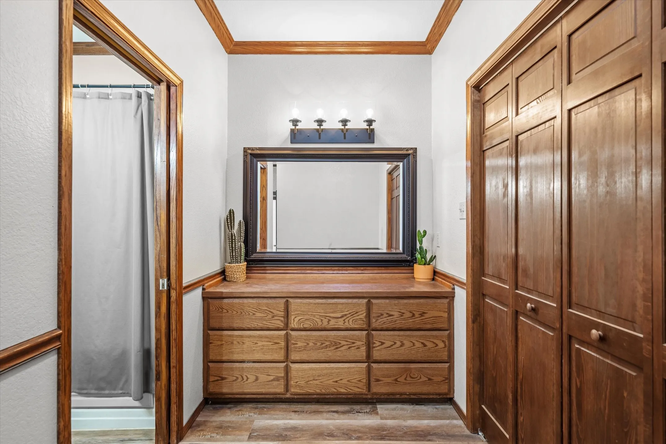 Farm For Sale in Van Zandt County , 501 Private Road 5120, Fruitvale, Texas 75127, 3 Bedrooms, 3 Bathrooms, 2 Garage spaces, 2,267 Sqft, built in 2004, Price $939,500, mls#21247302, Real Estate Agent in Fruitvale, Homes For Sale in Van Zandt county, Homes For Sale in Fruitvale, Realtor in Fruitvale Texas, Real Estate Brokerage Independent Realty Texas, Luminita Cordes Realtor