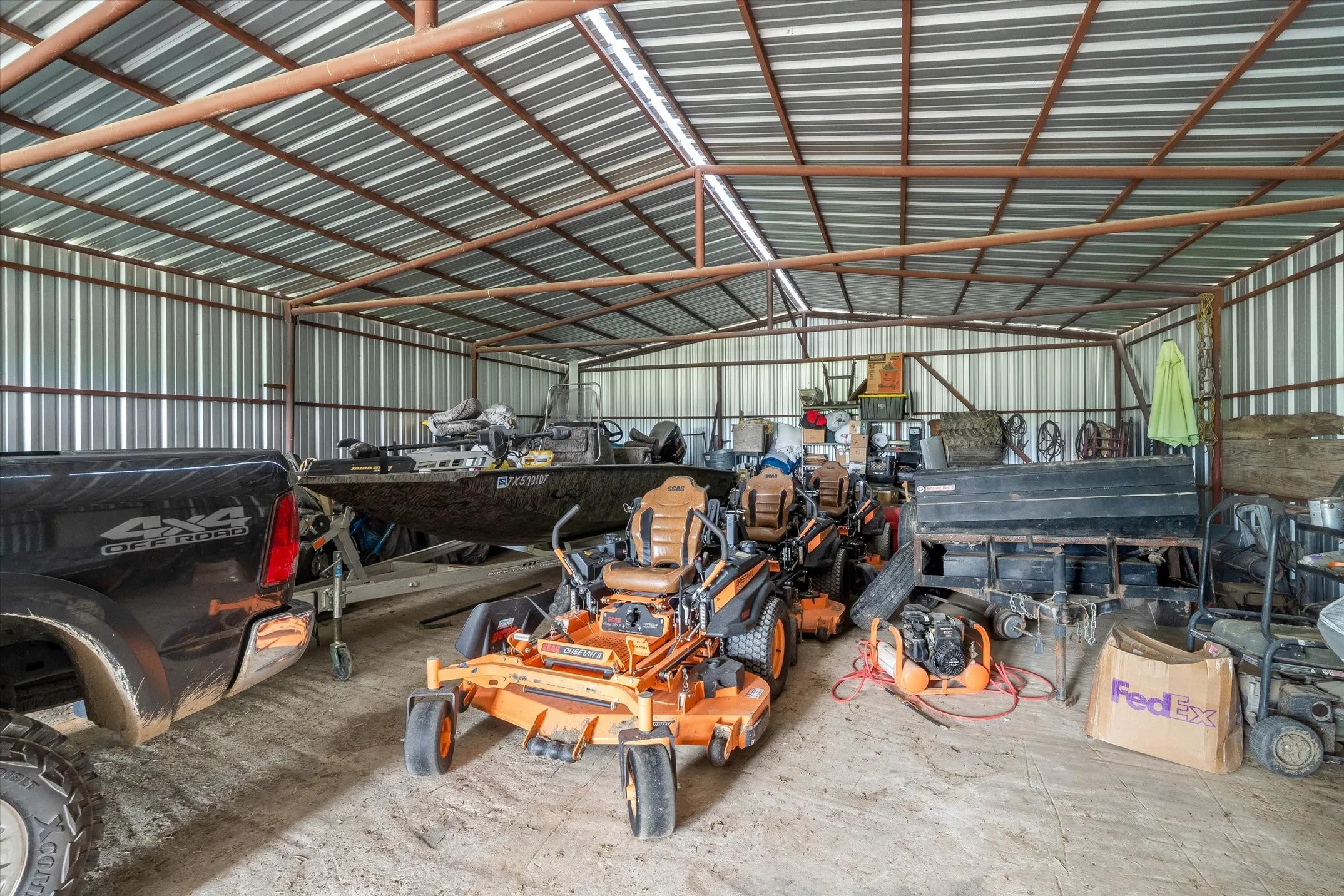 Farm For Sale in Van Zandt County , 501 Private Road 5120, Fruitvale, Texas 75127, 3 Bedrooms, 3 Bathrooms, 2 Garage spaces, 2,267 Sqft, built in 2004, Price $939,500, mls#21247302, Real Estate Agent in Fruitvale, Homes For Sale in Van Zandt county, Homes For Sale in Fruitvale, Realtor in Fruitvale Texas, Real Estate Brokerage Independent Realty Texas, Luminita Cordes Realtor