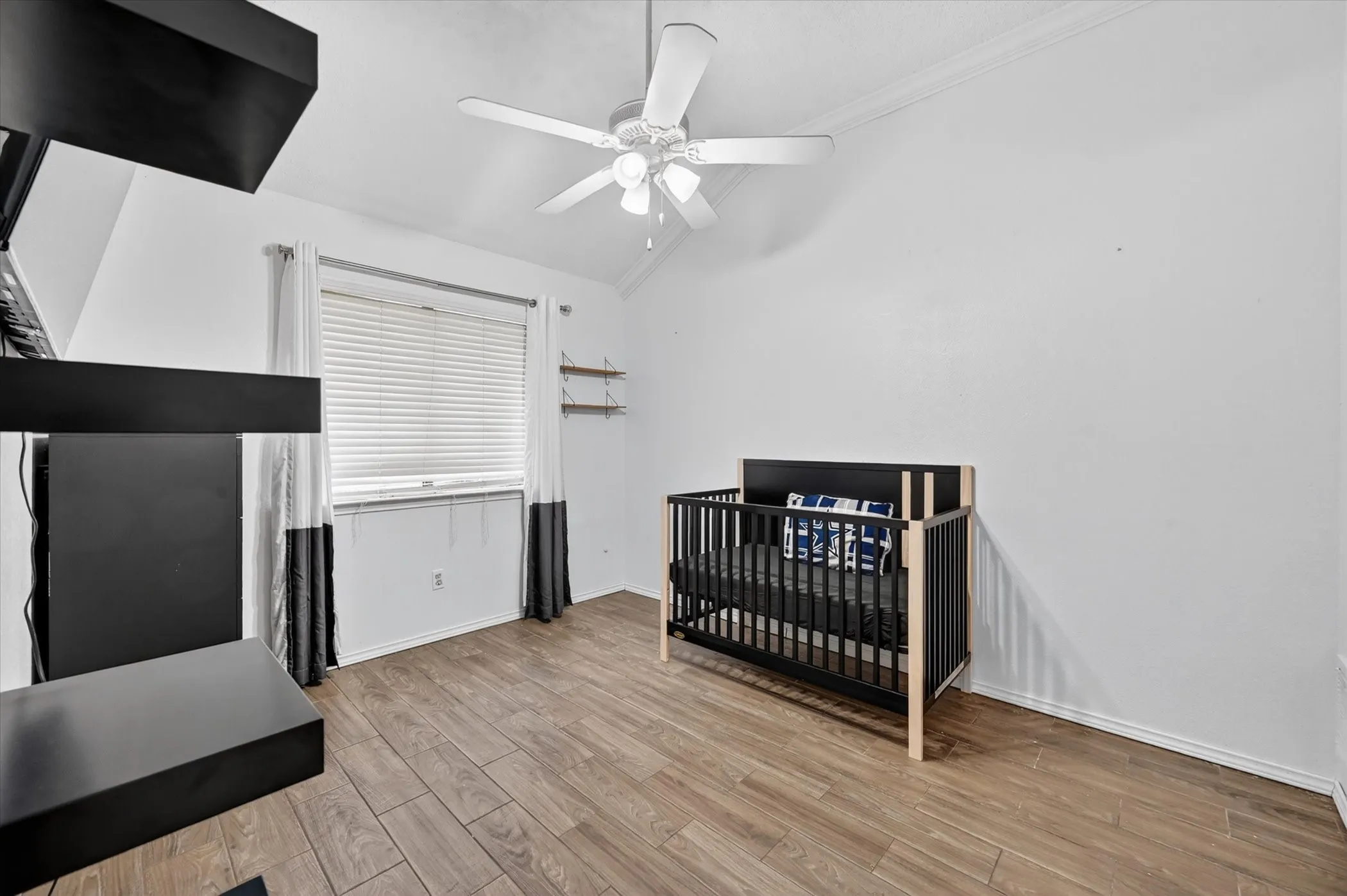 Single Family Residence For Sale in Dallas County , 1701 Briargrove Drive, Mesquite, Texas 75181, 4 Bedroom, 2 Bathroom, 2 Garage spaces, 2,382 Sqft, built in 1990, mls#21247165, Real Estate Agent in Mesquite, Homes For Sale in Dallas county, Homes For Sale in Mesquite, Realtor in Mesquite Texas, Real Estate Brokerage Independent Realty Texas, Luminita Cordes Realtor