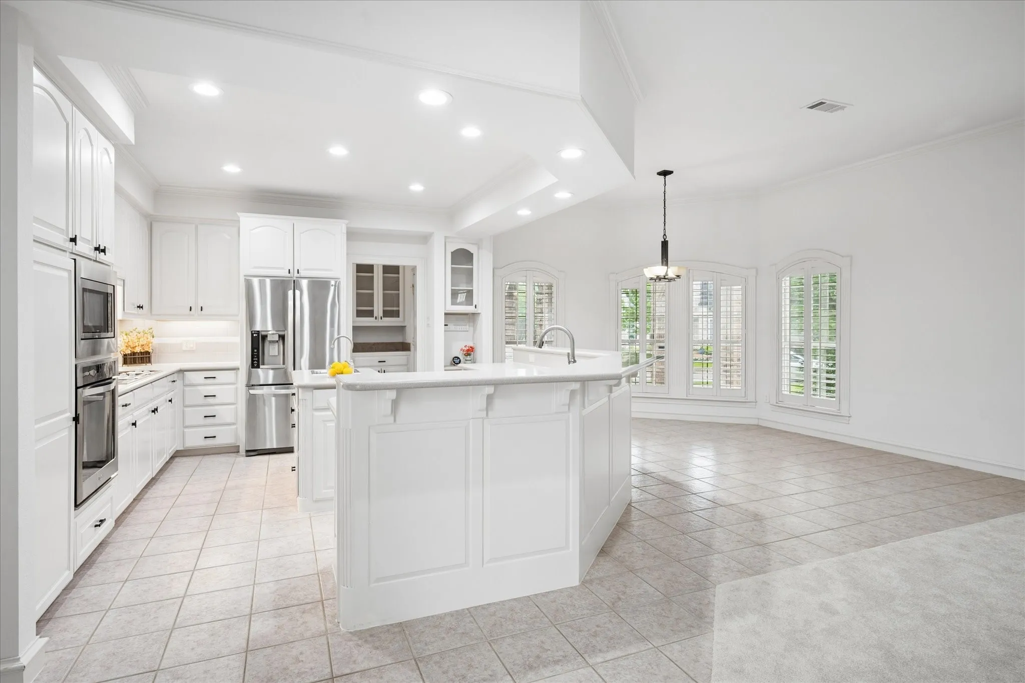 Large Kitchen Area perfect for the chef in the family