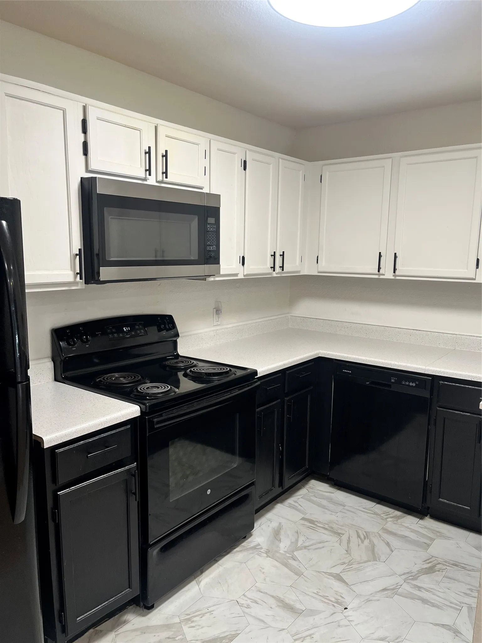 Condominium For Sale in Dallas County , 6108 Abrams Road 303, Dallas, Texas 75231, 1 Bedroom, 1 Bathroom, Garage spaces, 600 Sqft, built in 1984, Price $119,900, mls#21246208, Real Estate Agent in Dallas, Homes For Sale in Dallas county, Homes For Sale in Dallas, Realtor in Dallas Texas, Real Estate Brokerage Independent Realty Texas, Luminita Cordes Realtor