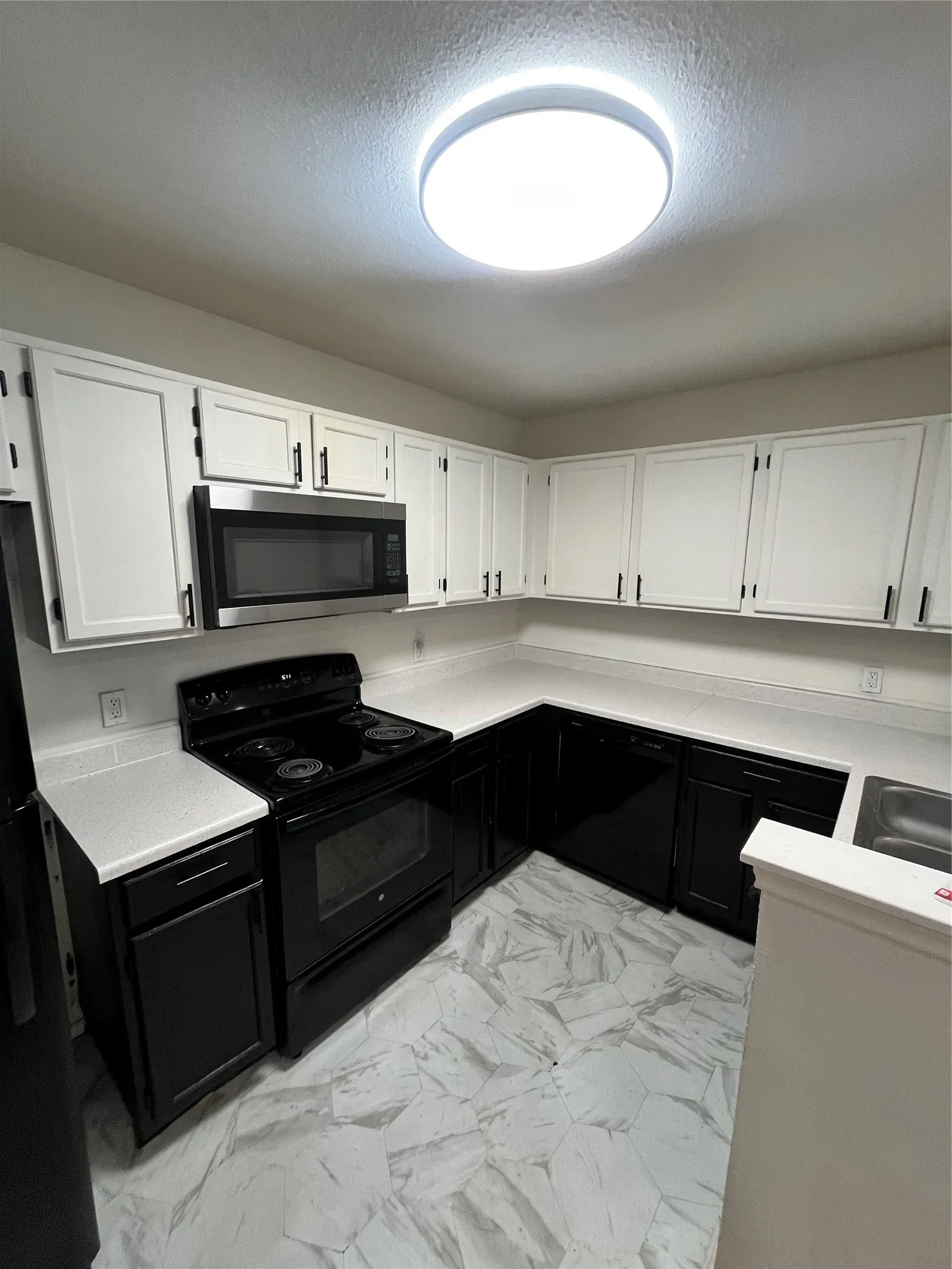 Condominium For Sale in Dallas County , 6108 Abrams Road 303, Dallas, Texas 75231, 1 Bedroom, 1 Bathroom, Garage spaces, 600 Sqft, built in 1984, Price $119,900, mls#21246208, Real Estate Agent in Dallas, Homes For Sale in Dallas county, Homes For Sale in Dallas, Realtor in Dallas Texas, Real Estate Brokerage Independent Realty Texas, Luminita Cordes Realtor