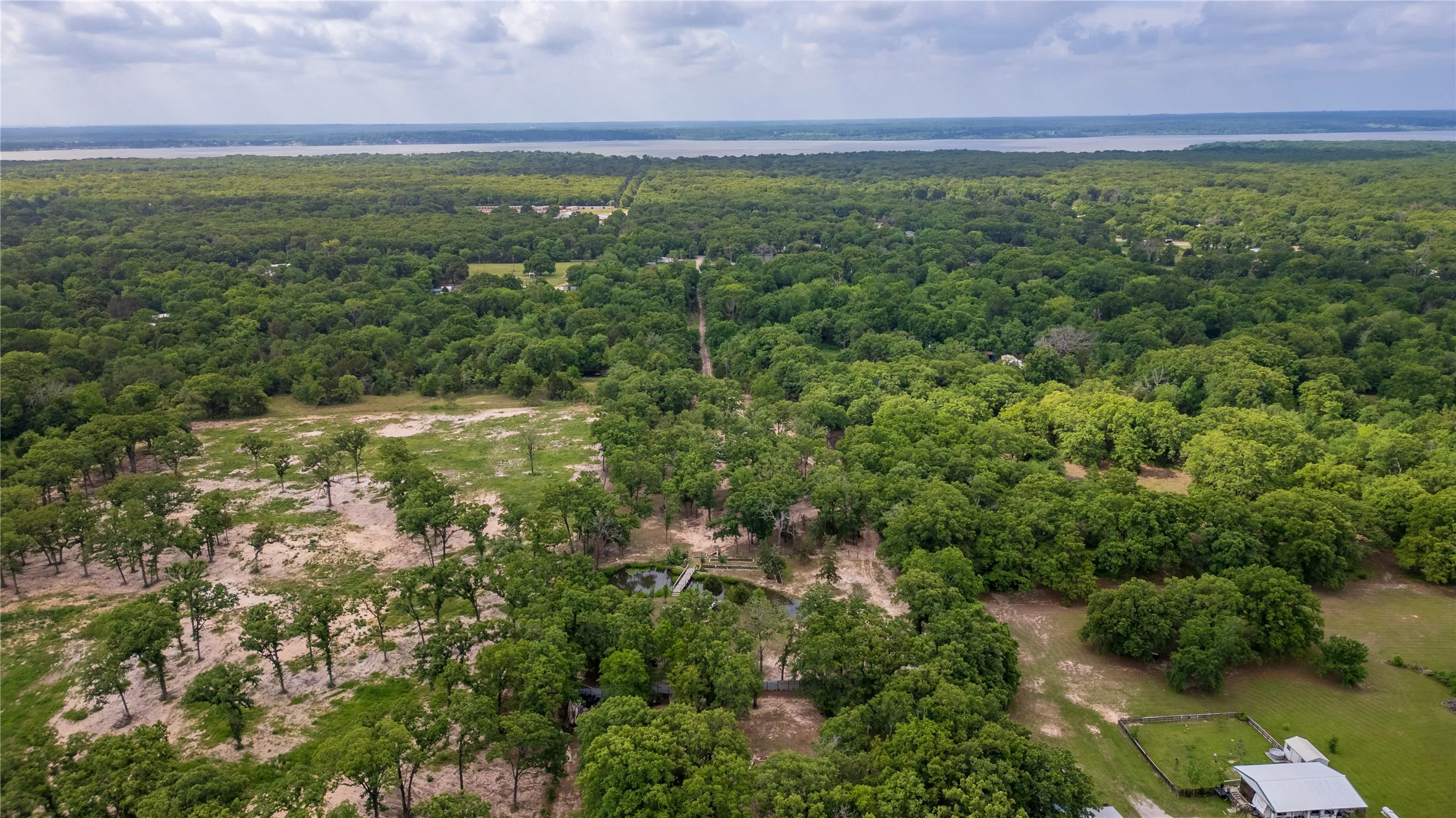 Improved Land For Sale in Hunt County , 424 Hill Lane, Quinlan, Texas 75474, 0, 0, Garage spaces, 0 Sqft, built in 0, Price $310,000, mls#21246041, Real Estate Agent in Quinlan, Homes For Sale in Hunt county, Homes For Sale in Quinlan, Realtor in Quinlan Texas, Real Estate Brokerage Independent Realty Texas, Luminita Cordes Realtor