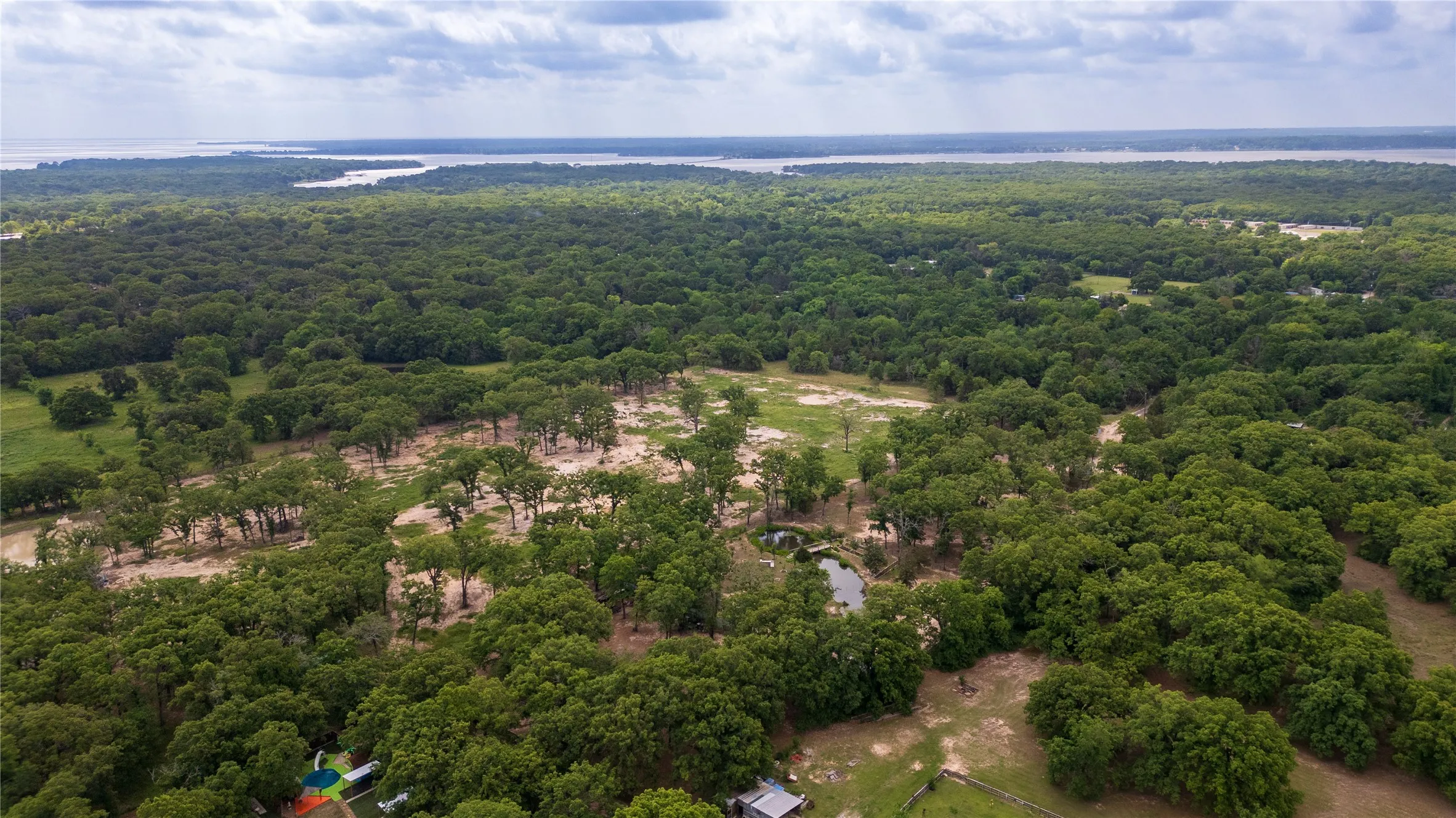 Improved Land For Sale in Hunt County , 424 Hill Lane, Quinlan, Texas 75474, 0, 0, Garage spaces, 0 Sqft, built in 0, Price $310,000, mls#21246041, Real Estate Agent in Quinlan, Homes For Sale in Hunt county, Homes For Sale in Quinlan, Realtor in Quinlan Texas, Real Estate Brokerage Independent Realty Texas, Luminita Cordes Realtor