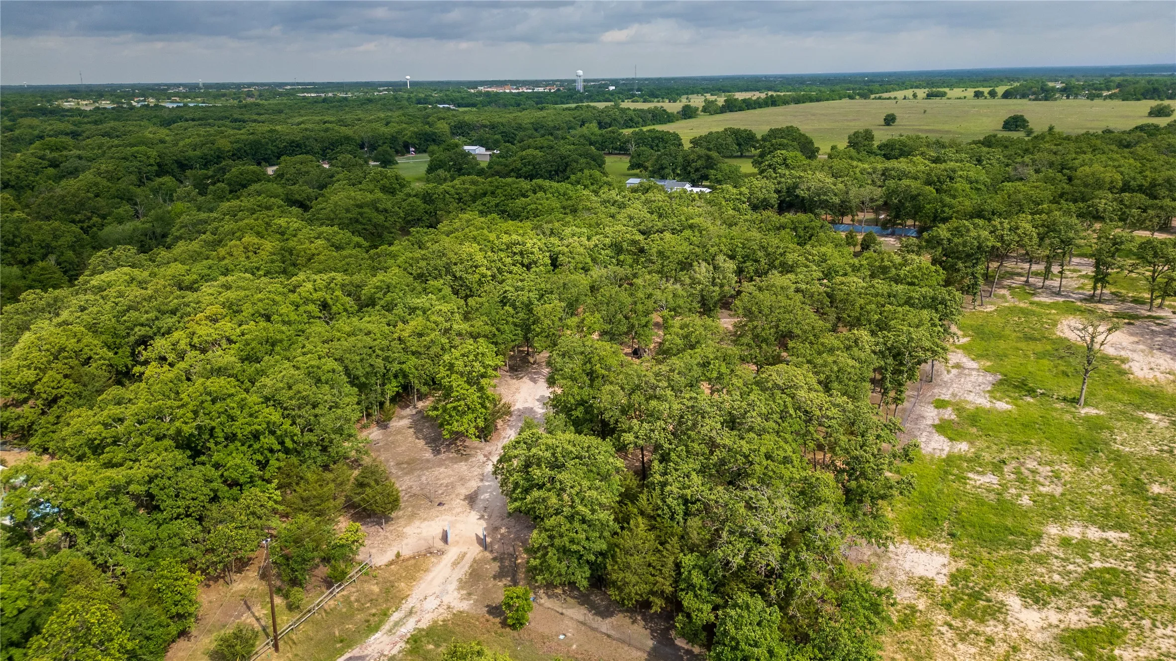 Improved Land For Sale in Hunt County , 424 Hill Lane, Quinlan, Texas 75474, 0, 0, Garage spaces, 0 Sqft, built in 0, Price $310,000, mls#21246041, Real Estate Agent in Quinlan, Homes For Sale in Hunt county, Homes For Sale in Quinlan, Realtor in Quinlan Texas, Real Estate Brokerage Independent Realty Texas, Luminita Cordes Realtor
